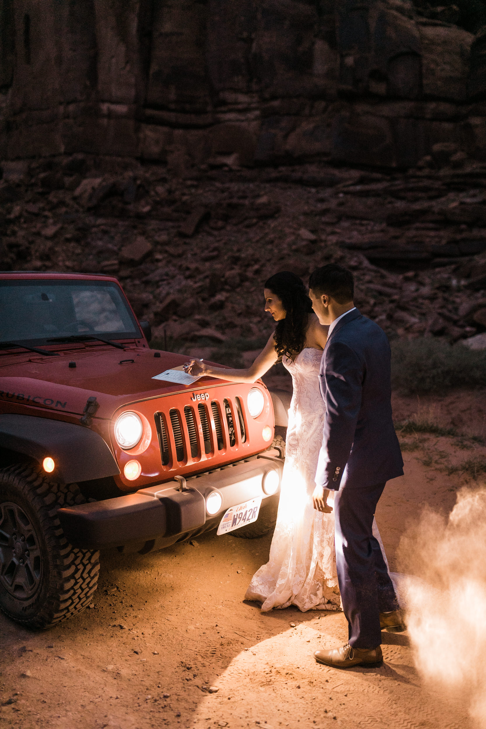 Jeep-Wedding-Moab-Utah-Hearnes-Adventure-Elopement-Photography-59.jpg