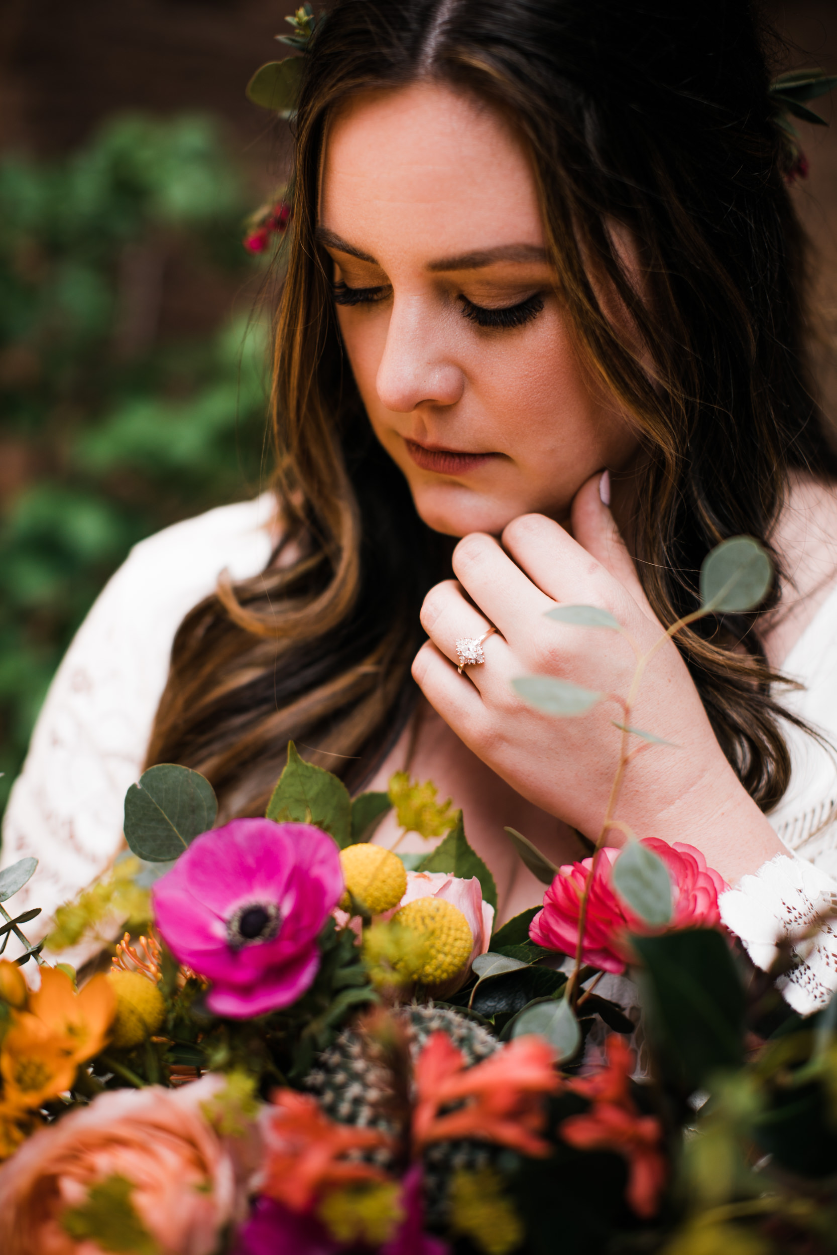 Zion national park elopement photographer | colorful elopement bouquet | alternate wedding ideas | the hearnes adventure photography