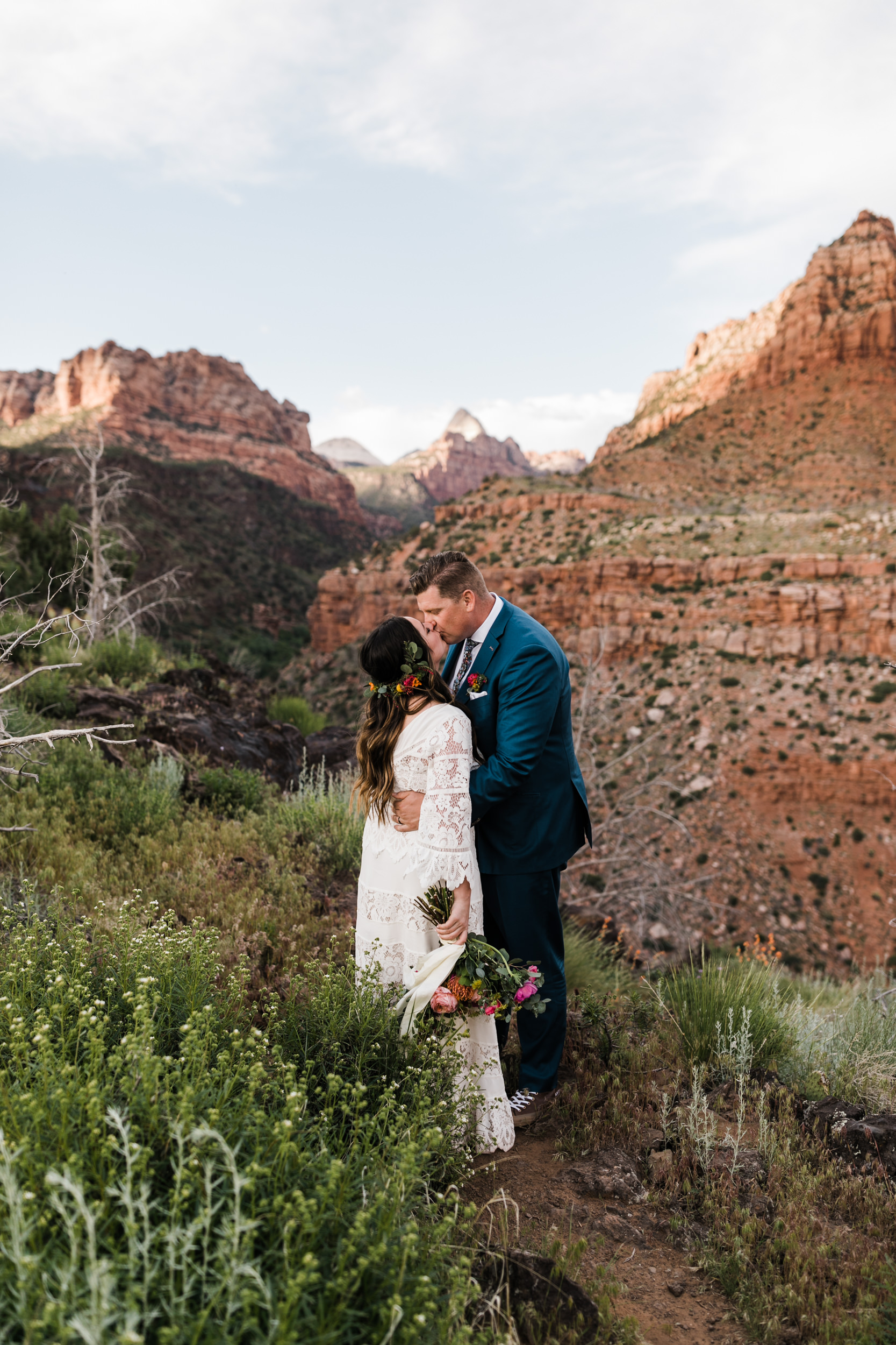 Zion national park elopement photographer | intimate wedding in the desert | small wedding ideas | the hearnes adventure photography