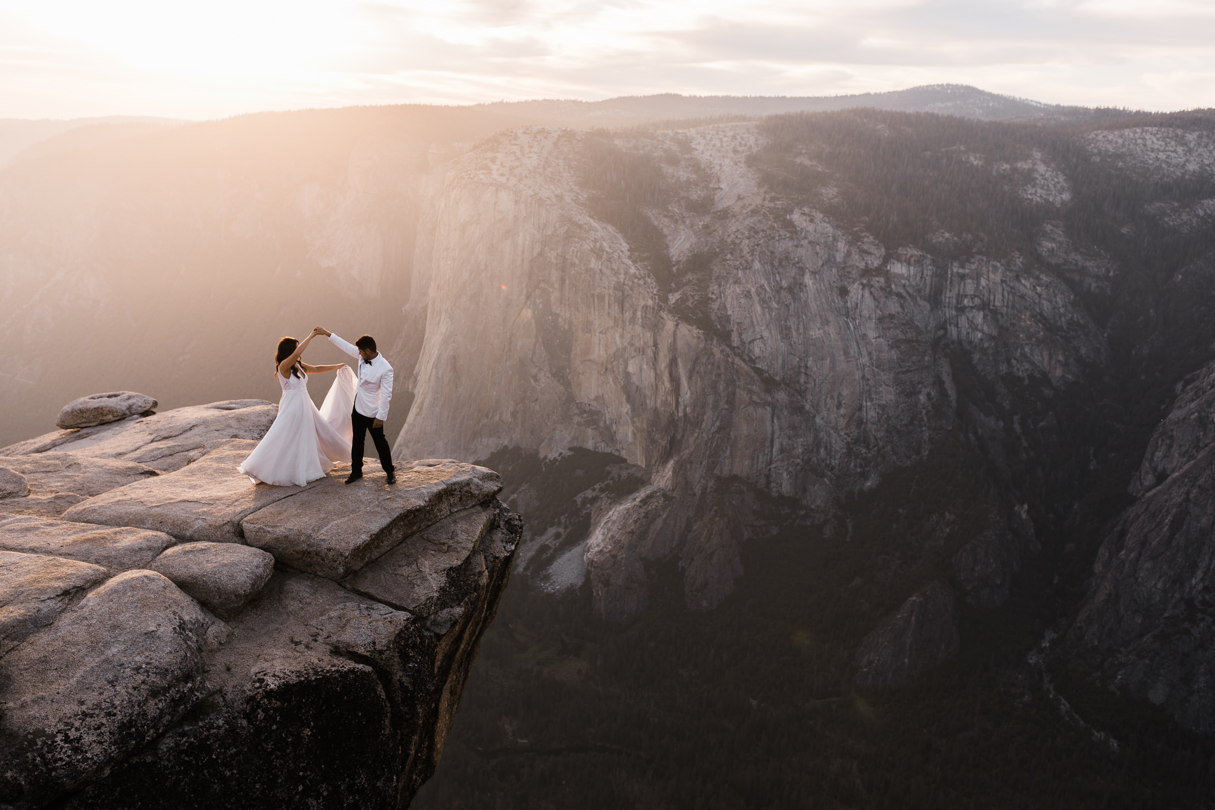 Adventurous Destination Elopement in Yosemite National Park | Glacier Point Sunrise First Look + Taft Point Ceremony | The Hearnes Adventure Photography