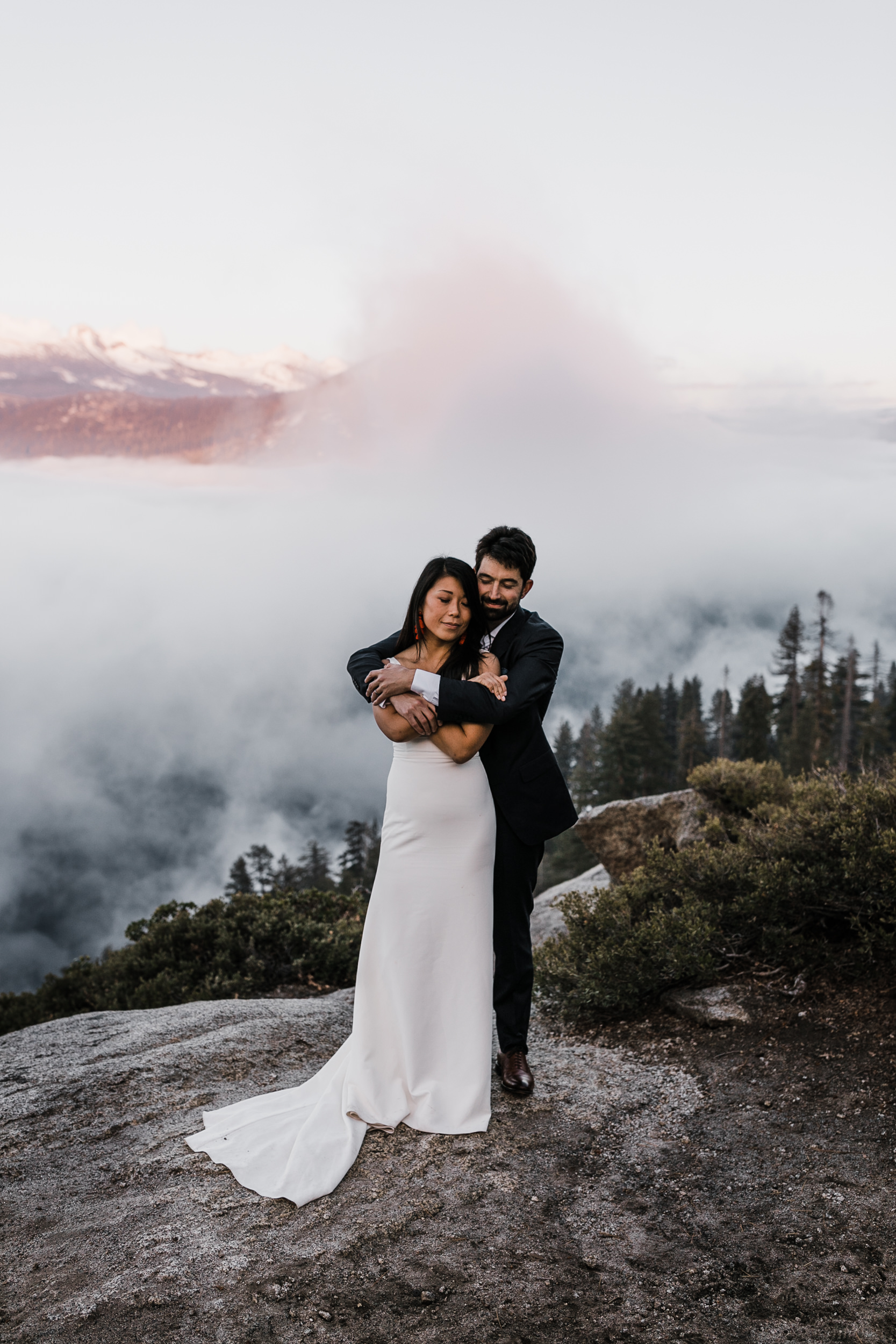 adventurous elopement wedding session in yosemite national park | glacier point wedding photography | the hearnes