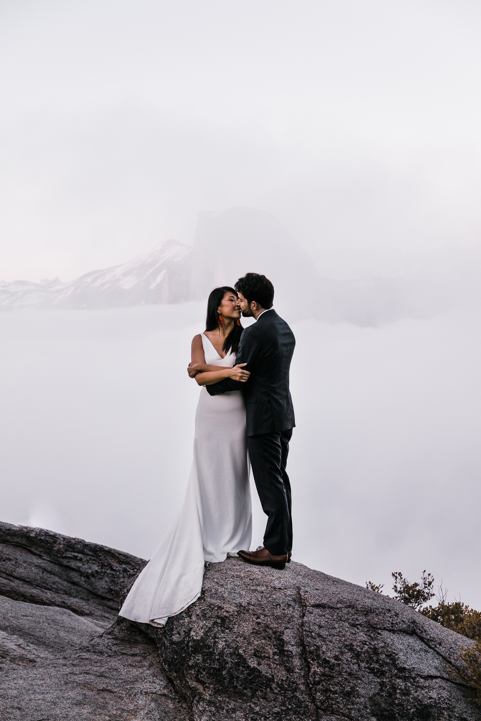 adventurous elopement wedding session in yosemite national park | glacier point wedding photography | the hearnes