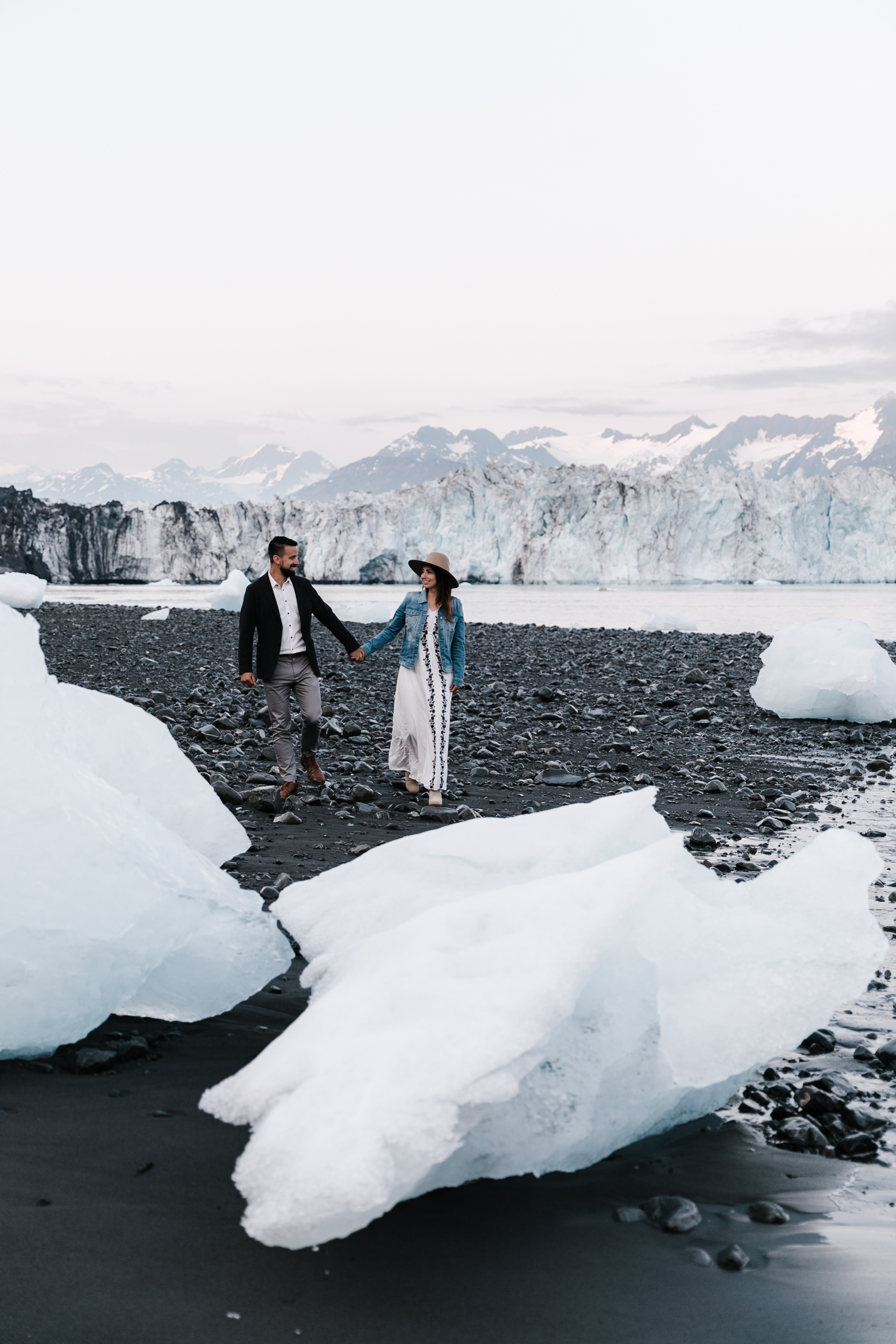 epic helicopter proposal in valdez, alaska | how to pull off an adventurous proposal with a professional photographer | the hearnes