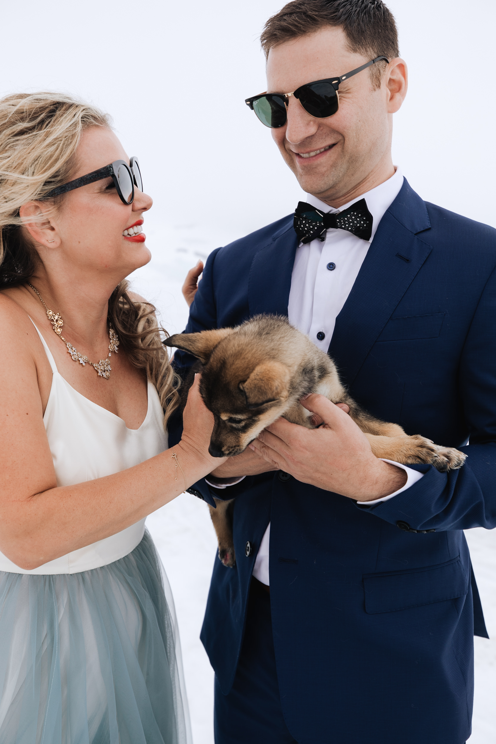 dog sledding in alaska | helicopter tour wedding ideas | the hearnes elopement photography