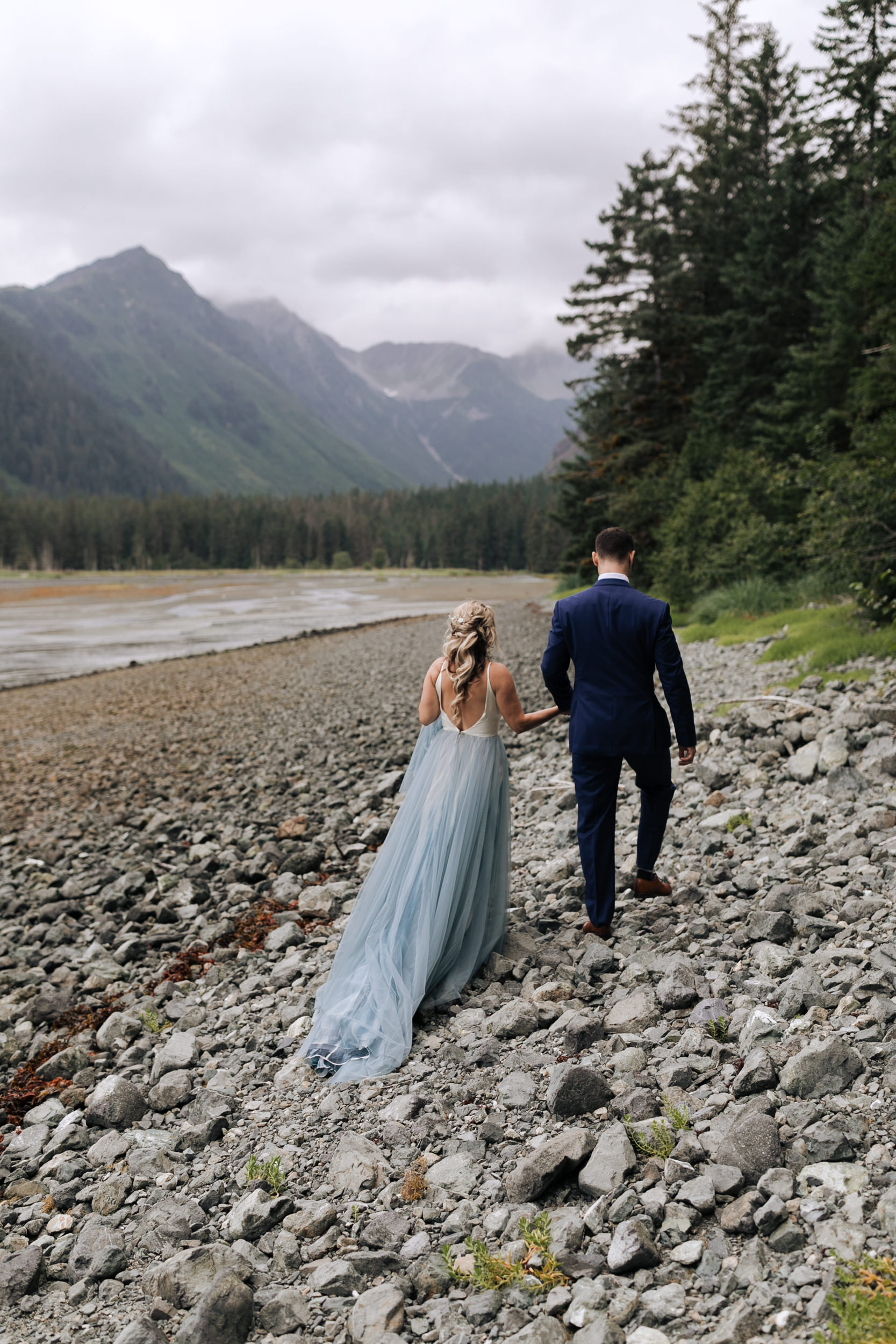 alaska destination wedding in seward | cruise to anchorage | boat tour in resurrection bay | the hearnes adventure elopement photography