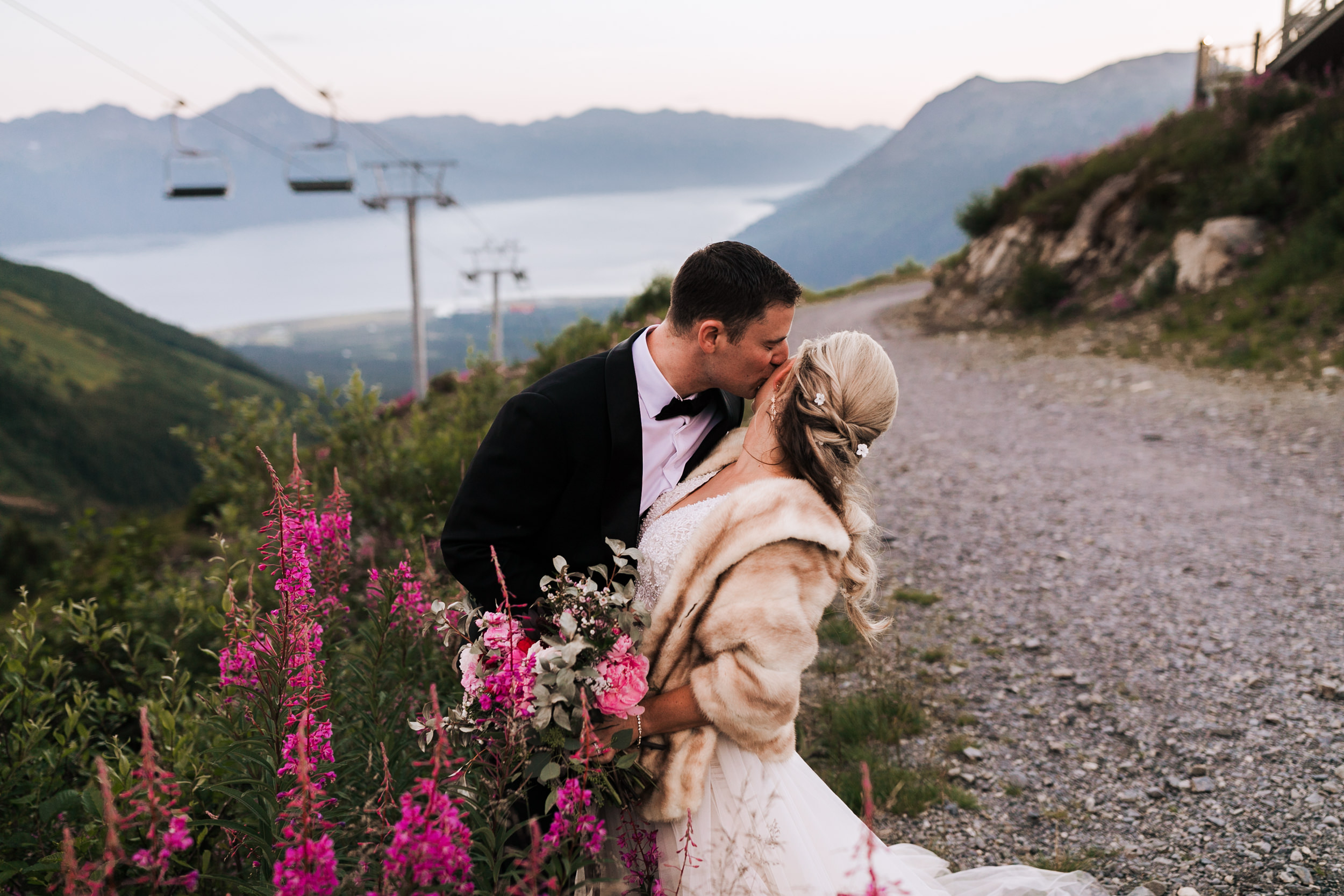 alaska destination wedding at alyeska resort in girdwood | mountain chic wedding style | the hearnes adventure elopement photography