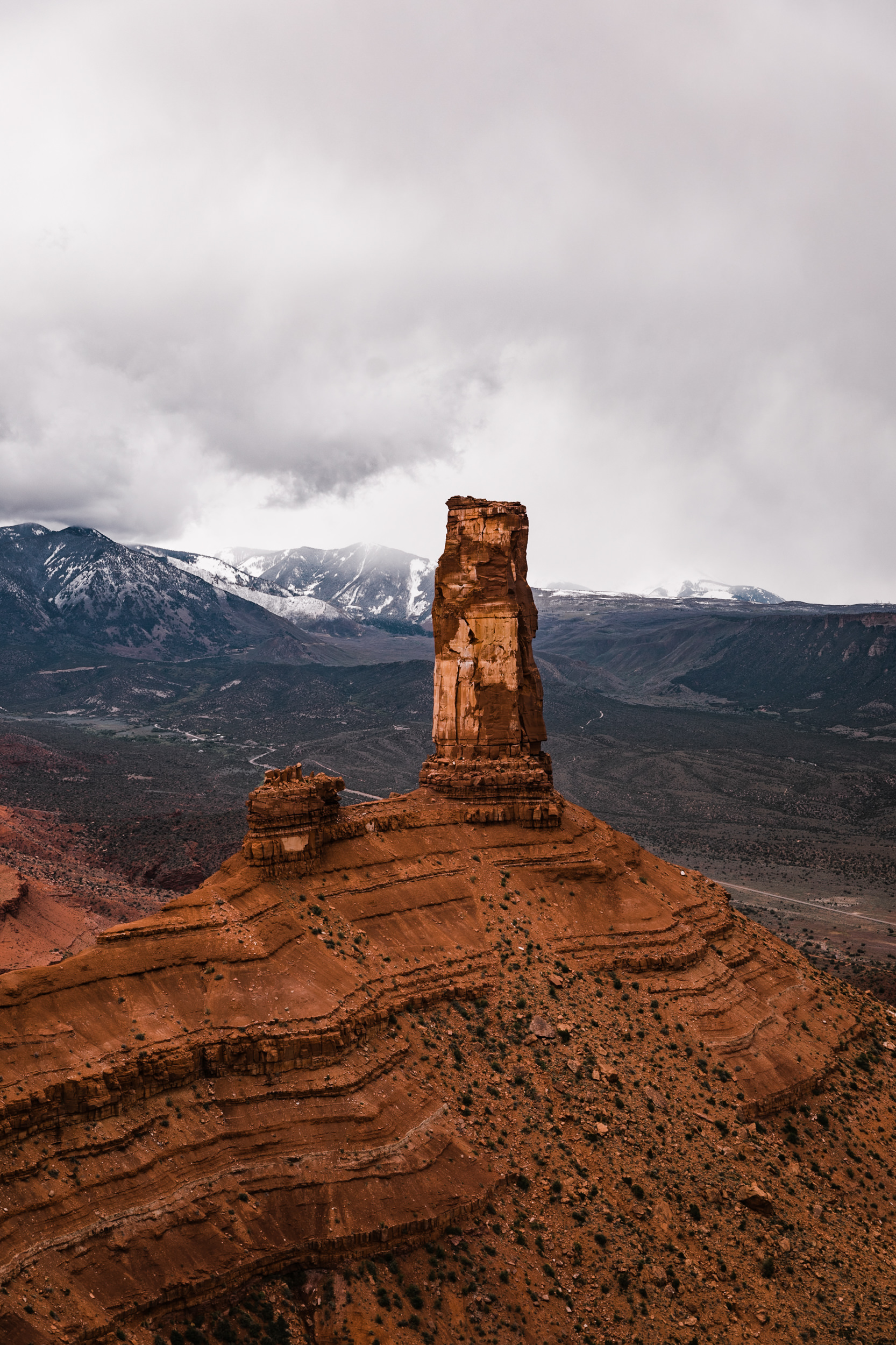 Aerial Photography from Helicopters and Airplanes | How to get epic photos on your flight seeing tour in Moab, Utah | The Hearnes Adventure Photography