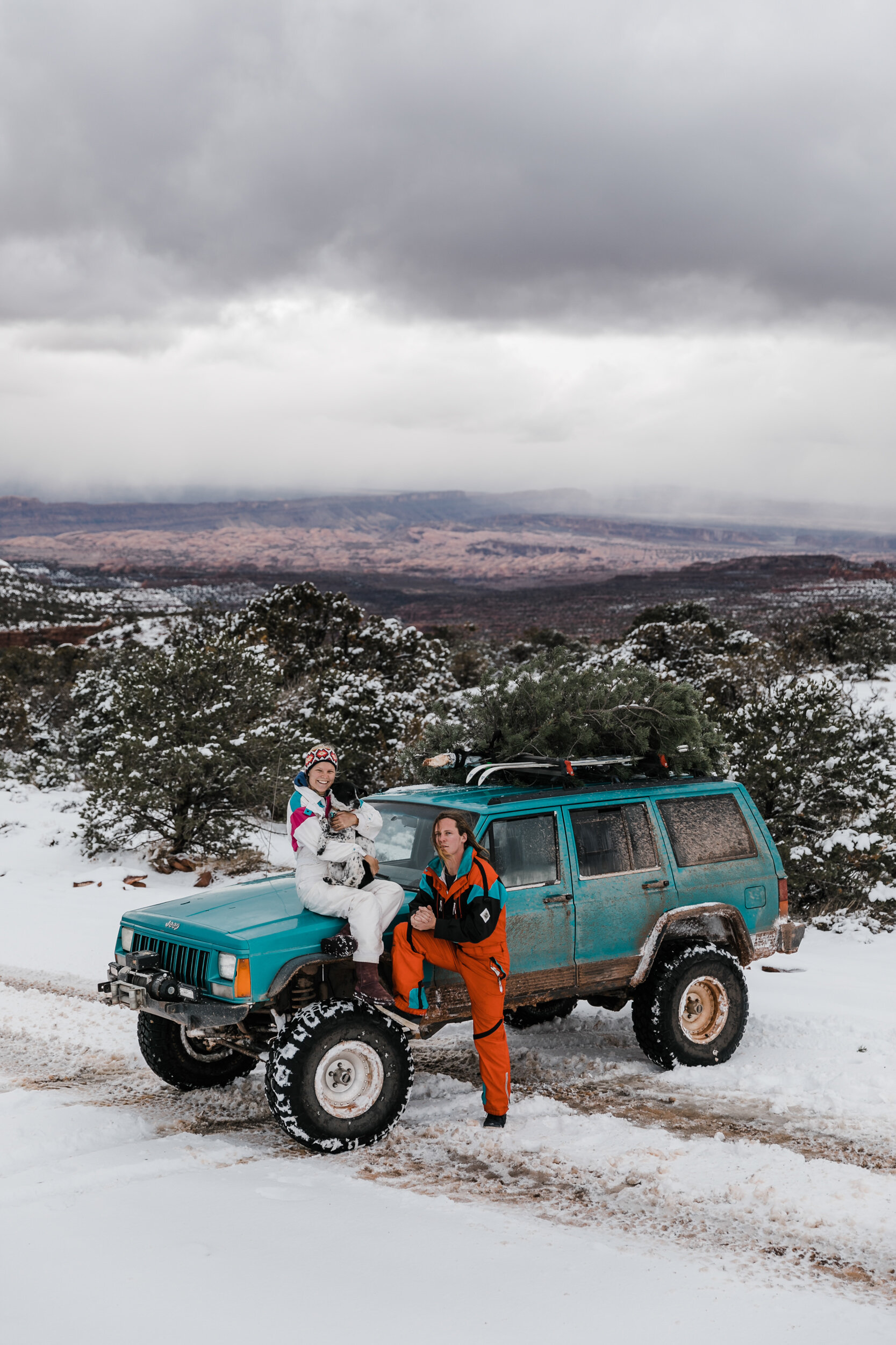 The Hearnes are Wedding Photographers in Moab, Utah | National Park Adventure Elopements