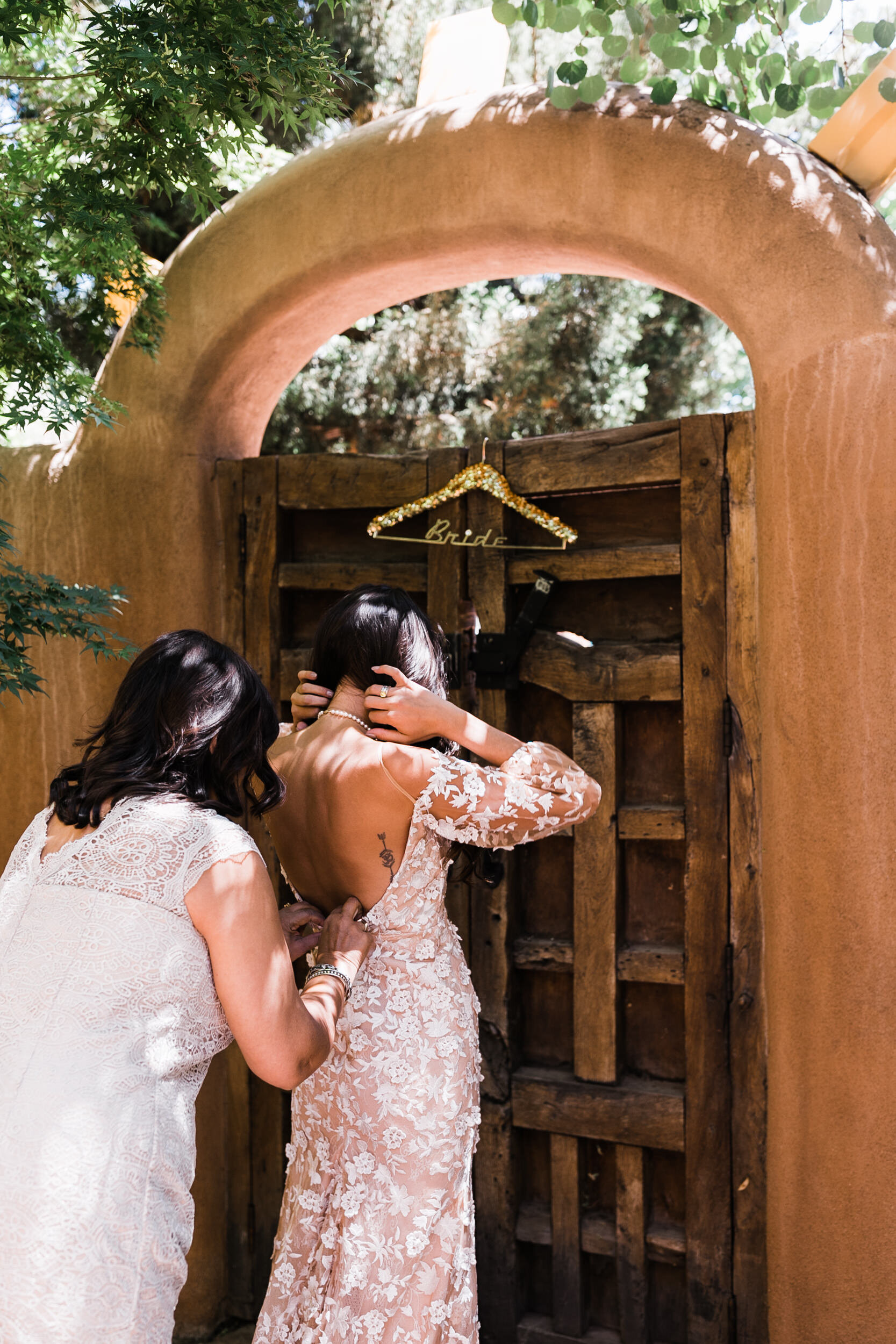 Rachel + Ryan’s Intimate Southwestern Wedding at Inn of the Five Graces in Santa Fe, New Mexico | Turquoise Bride | The Hearnes Adventure Photography