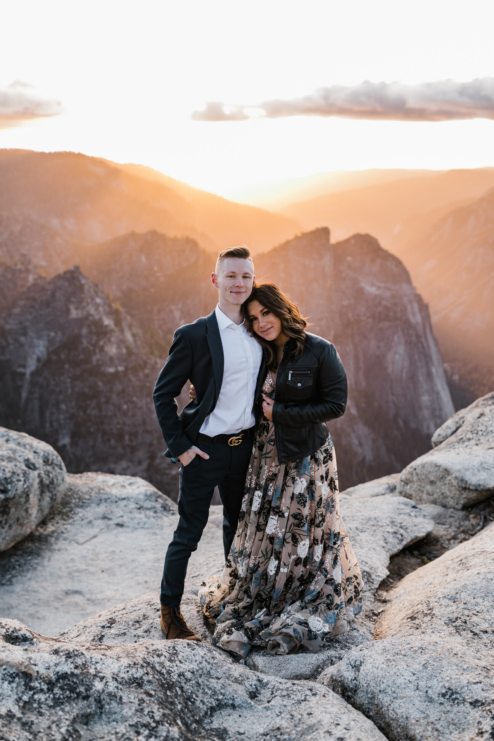 Hiking Engagement Session at Taft Point in Yosemite National Park | The Hearnes Adventure Photography