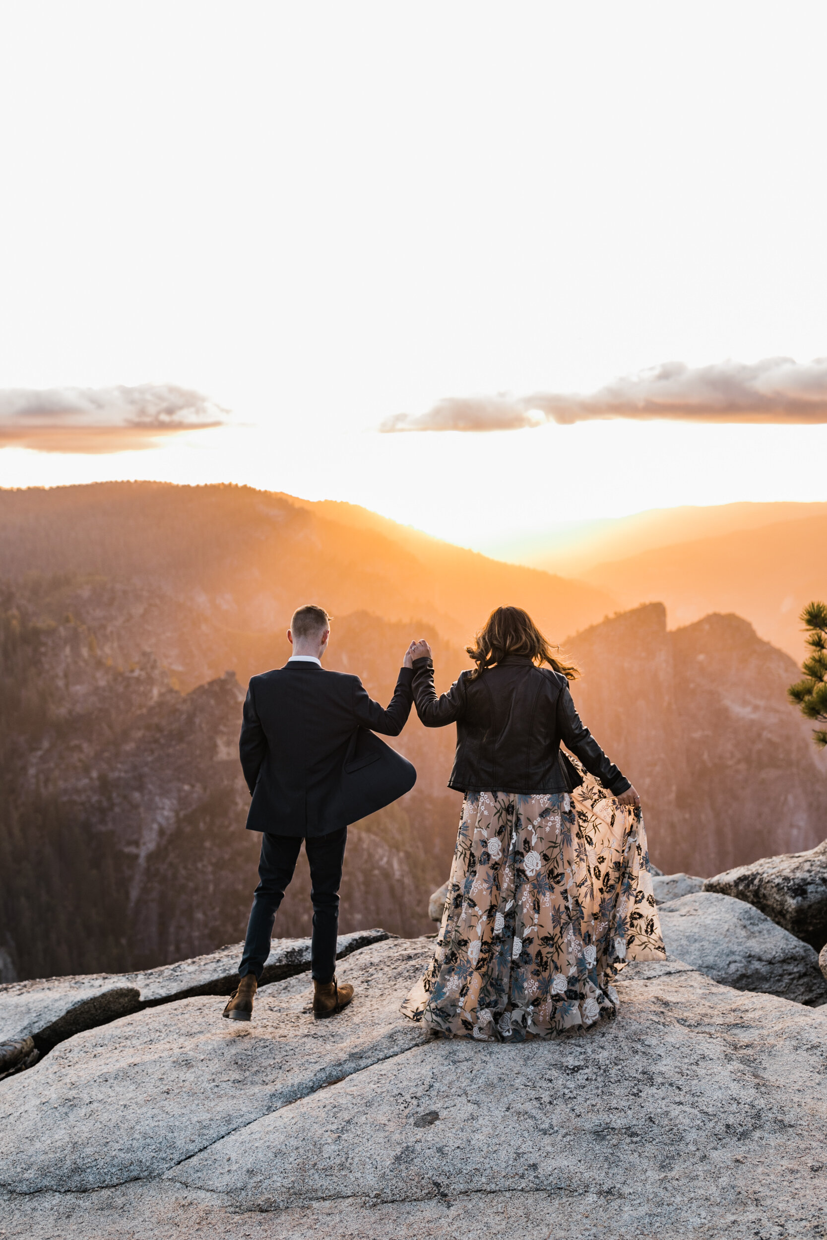 Hiking Engagement Session at Taft Point in Yosemite National Park | The Hearnes Adventure Photography