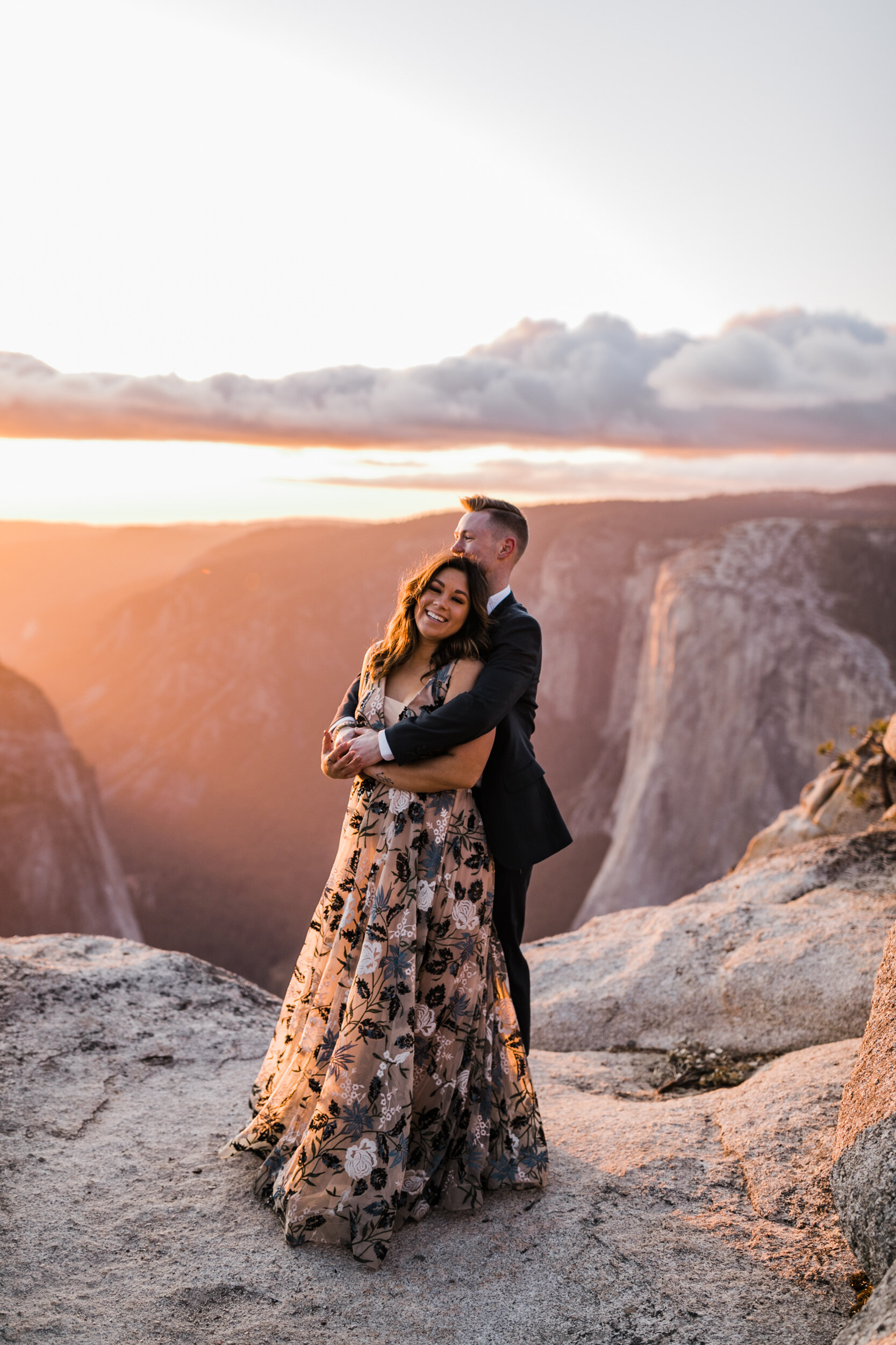 Hiking Engagement Session at Taft Point in Yosemite National Park | The Hearnes Adventure Photography