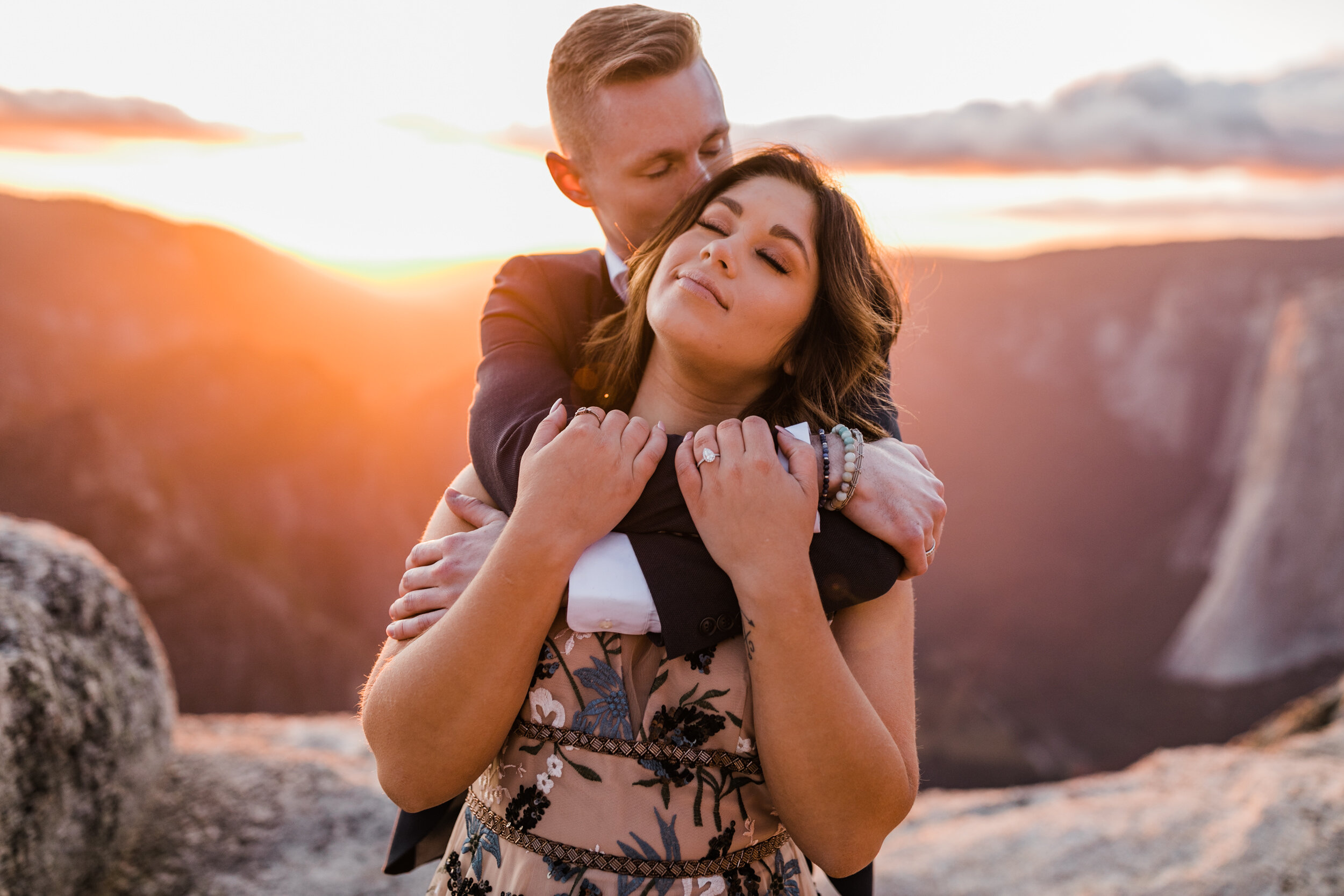 Hiking Engagement Session at Taft Point in Yosemite National Park | The Hearnes Adventure Photography