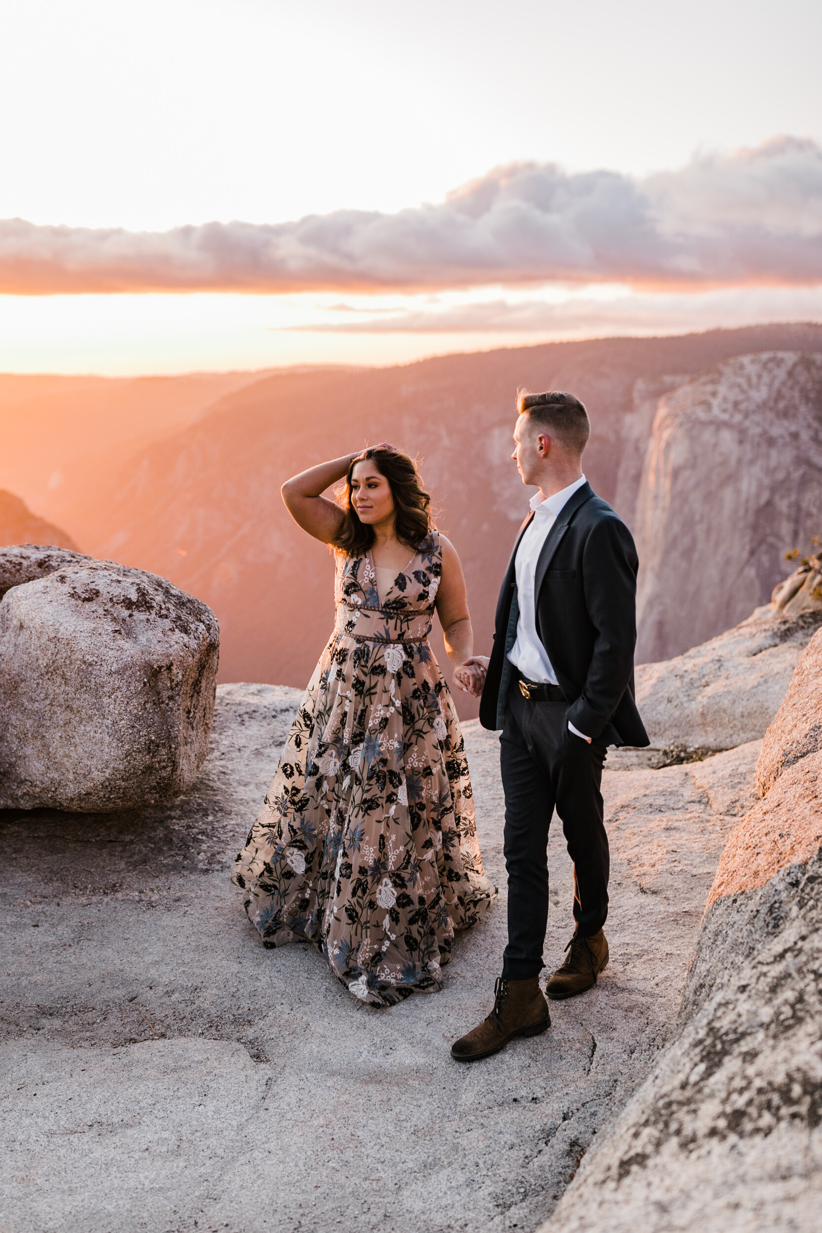 Hiking Engagement Session at Taft Point in Yosemite National Park | The Hearnes Adventure Photography