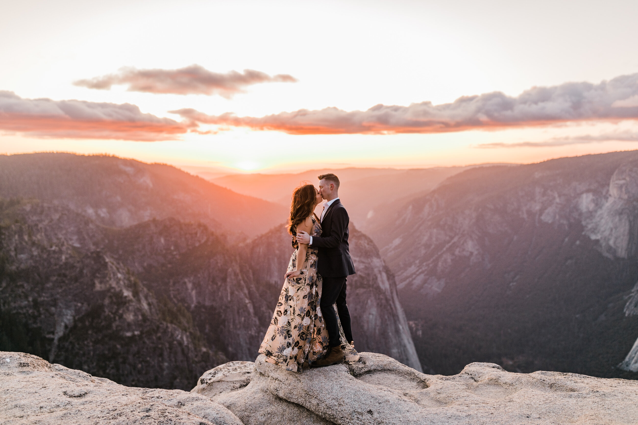 Hiking Engagement Session at Taft Point in Yosemite National Park | The Hearnes Adventure Photography