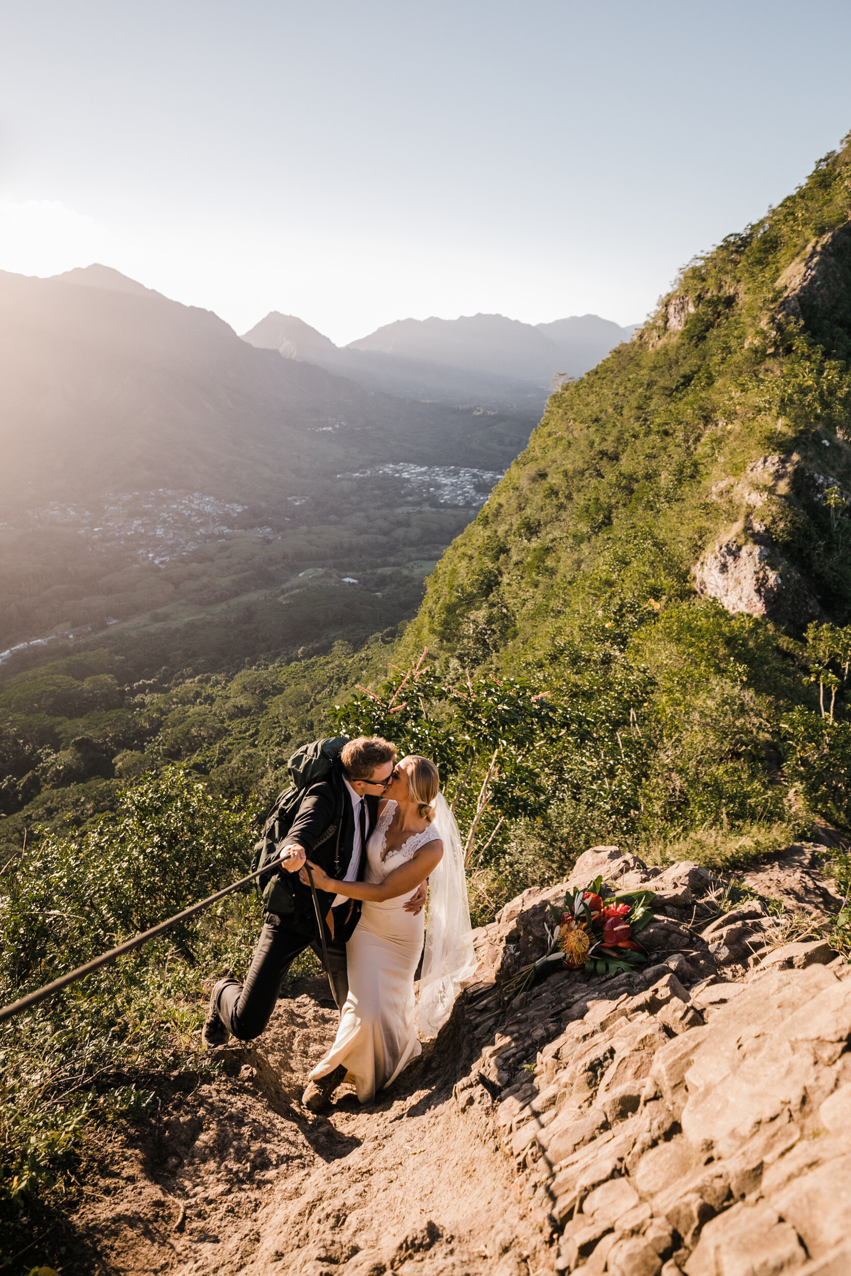 Hawaii Elopement Photographer | The Hearnes Adventure Wedding Photography on Oahu (Copy)