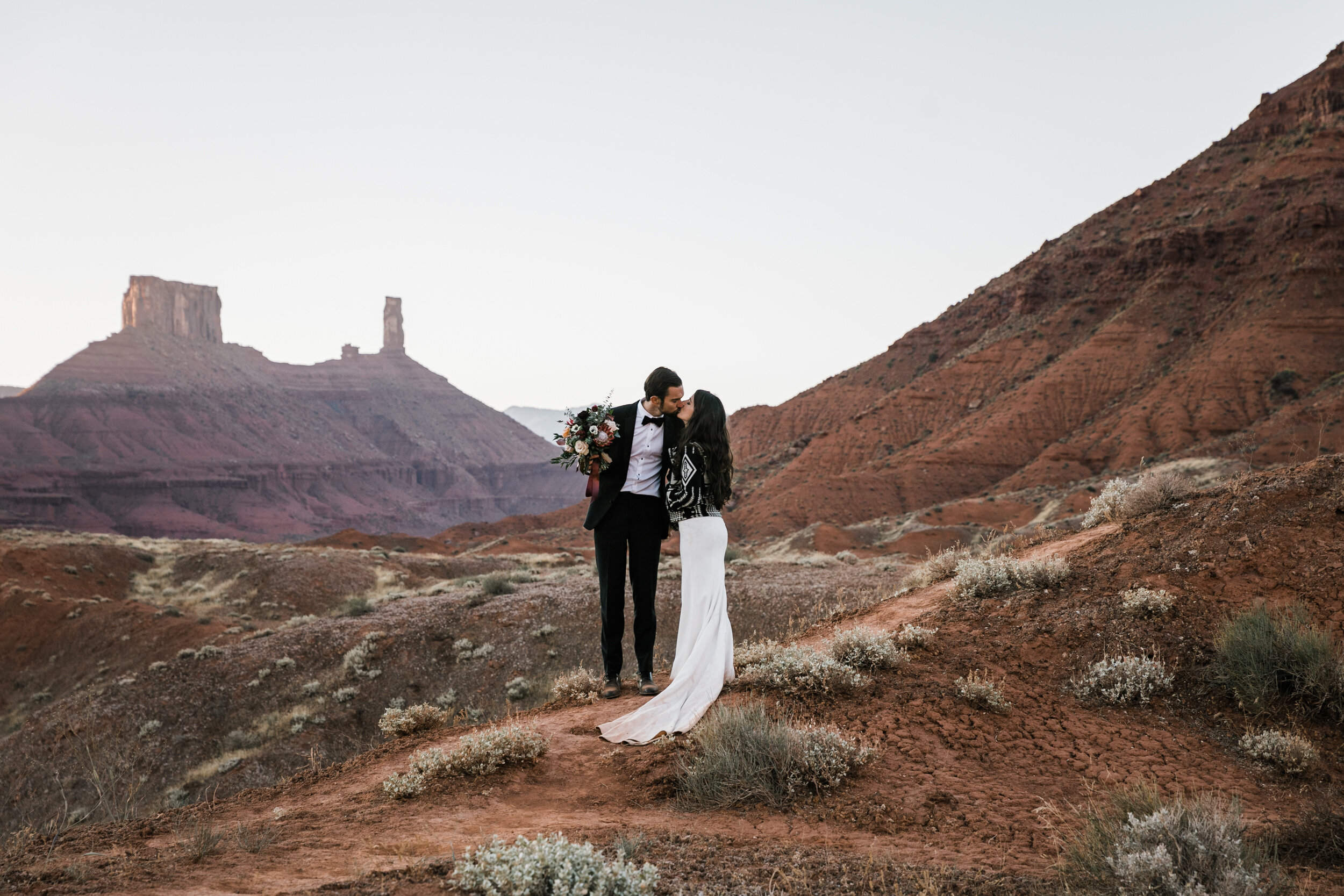 Moab Elopement | wedding with a golden retriever puppy | The Hearnes Adventure Photography