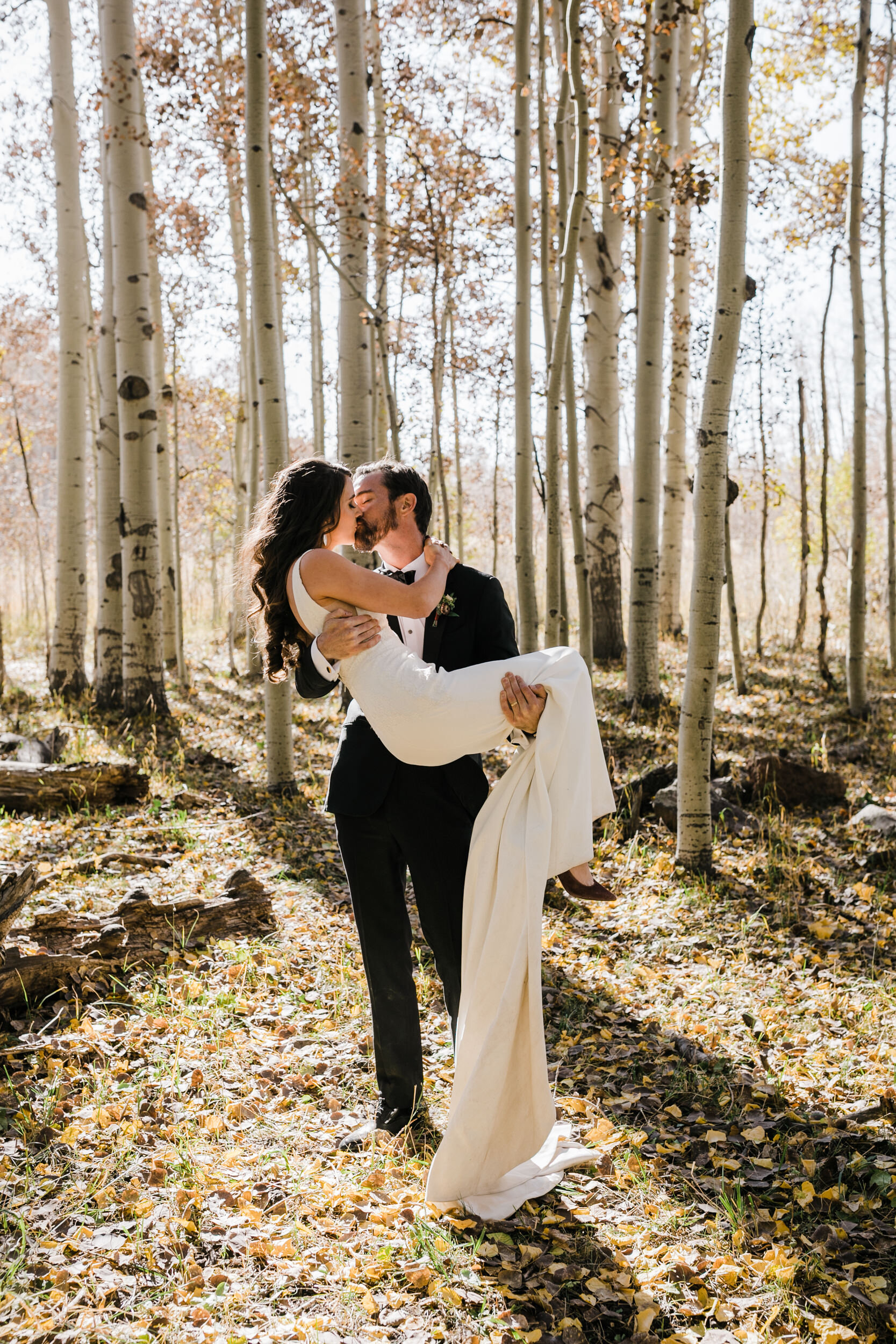 Moab Elopement | wedding with a golden retriever puppy | The Hearnes Adventure Photography