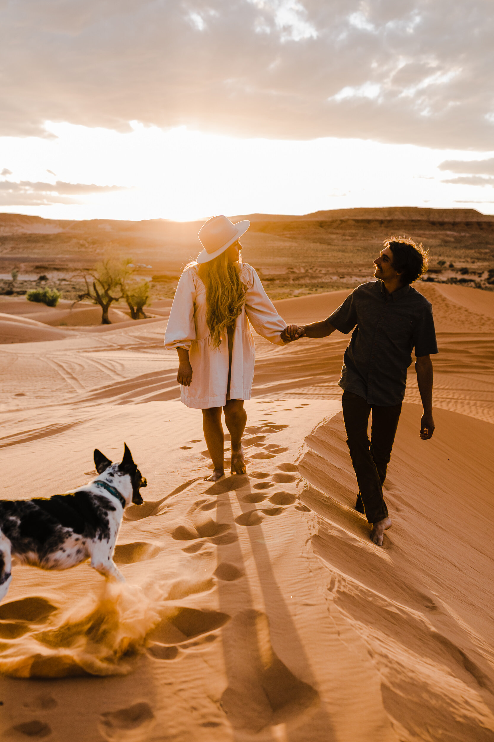 Destination engagement photos in Moab, Utah | The Hearnes Adventure Photography