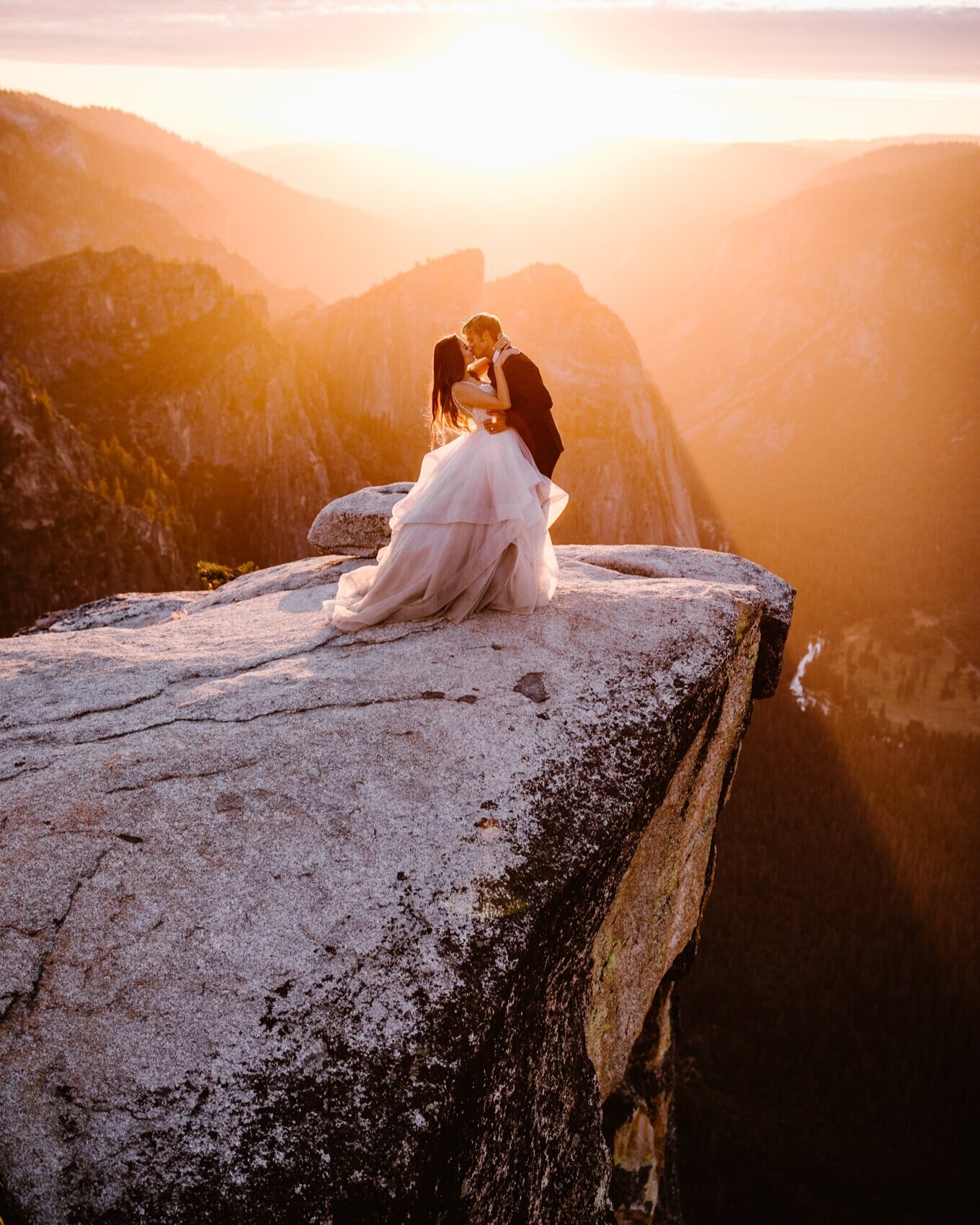 Yosemite National Park Wedding | Destination Elopement Photographers | The Hearnes Adventure Photography
