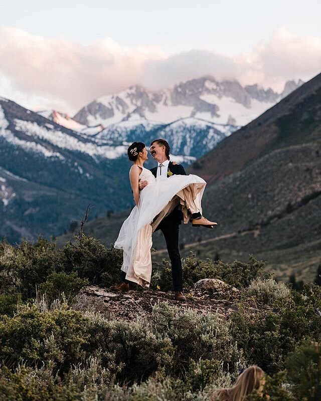 Happy one year anniversary to my brother and sister-in-law ⛰🥰 @ben_rhodeland @amillionjane we love you two and we&rsquo;re so lucky to have you as siblings!!