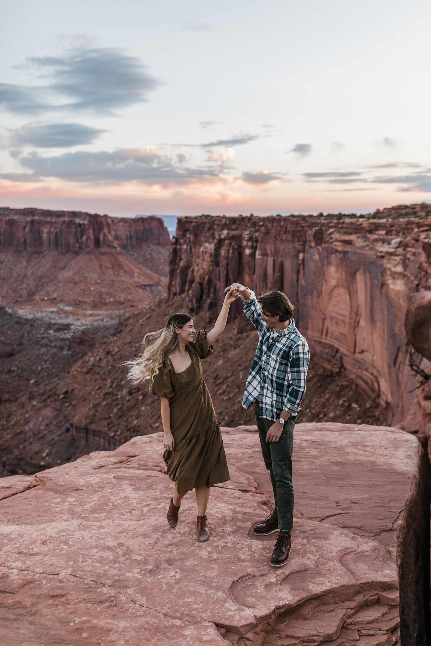 Casual Adventure Anniversary session in Moab, Utah | Sunset in Canyonlands National Park