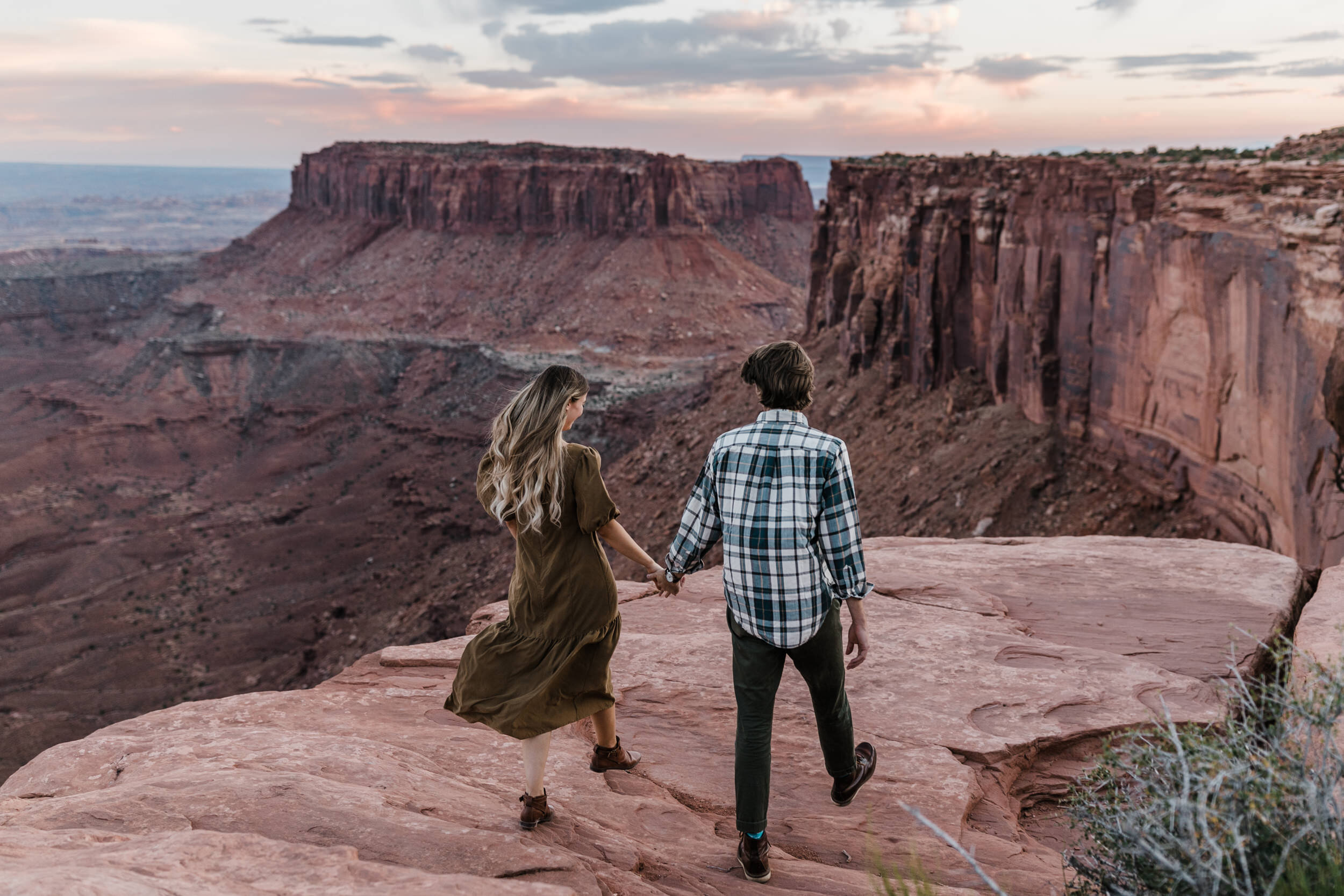 Casual Adventure Anniversary session in Moab, Utah | Sunset in Canyonlands National Park