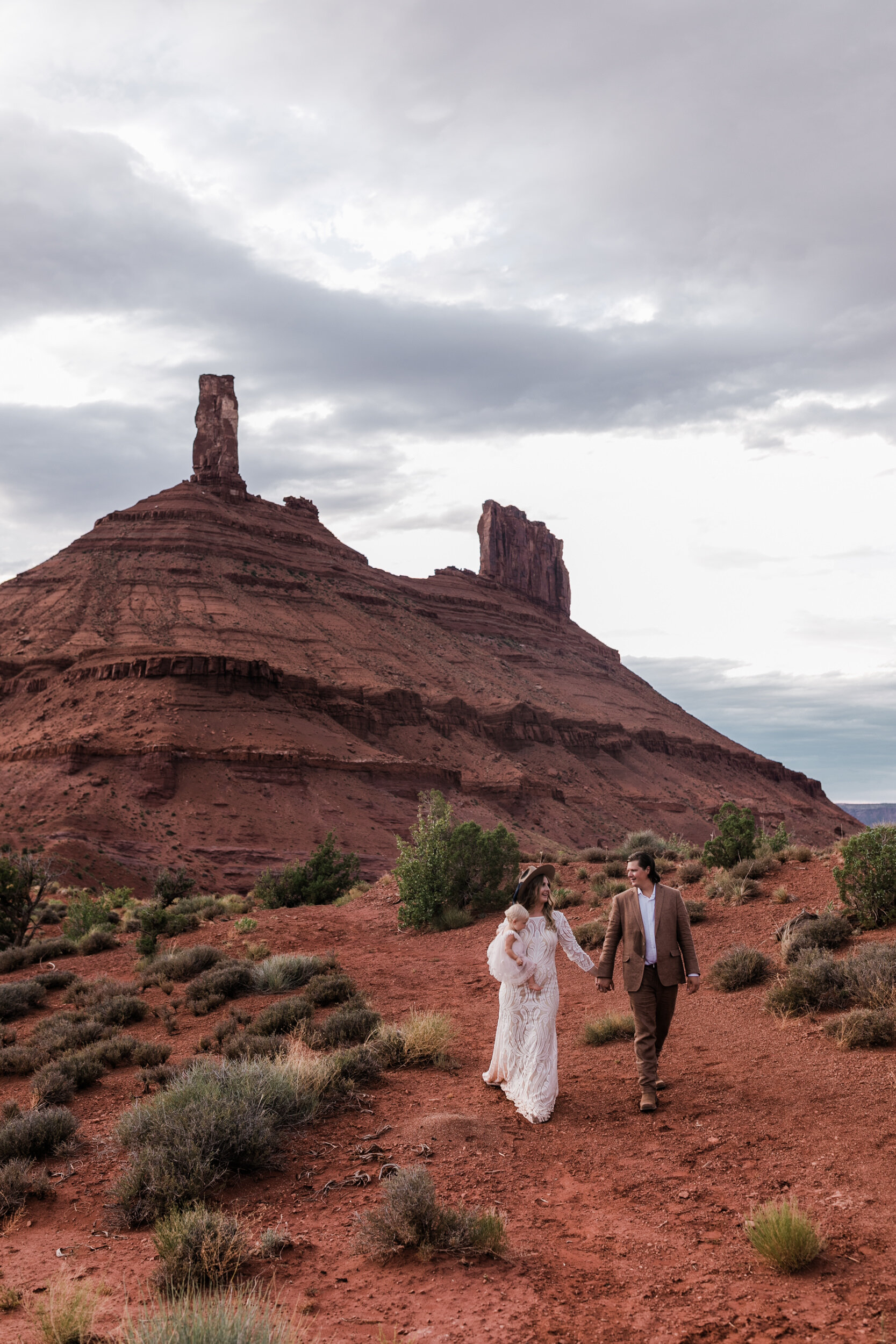 Moab-Adventure-Wedding-Hearnes-Elopement-Photography-91.jpg