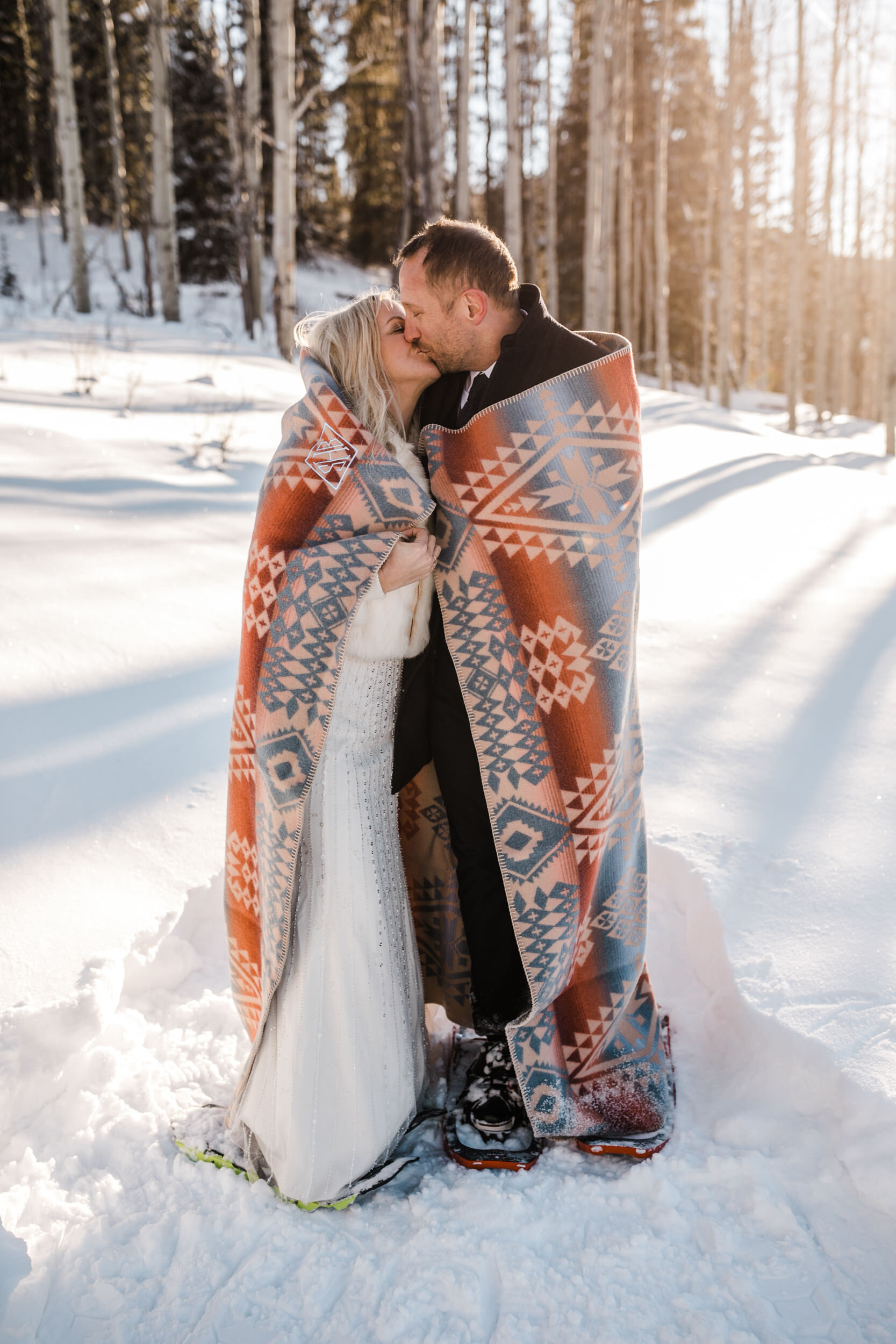 Dunton Hotsprings Snowy Wedding by The Hearnes Adventure Photography