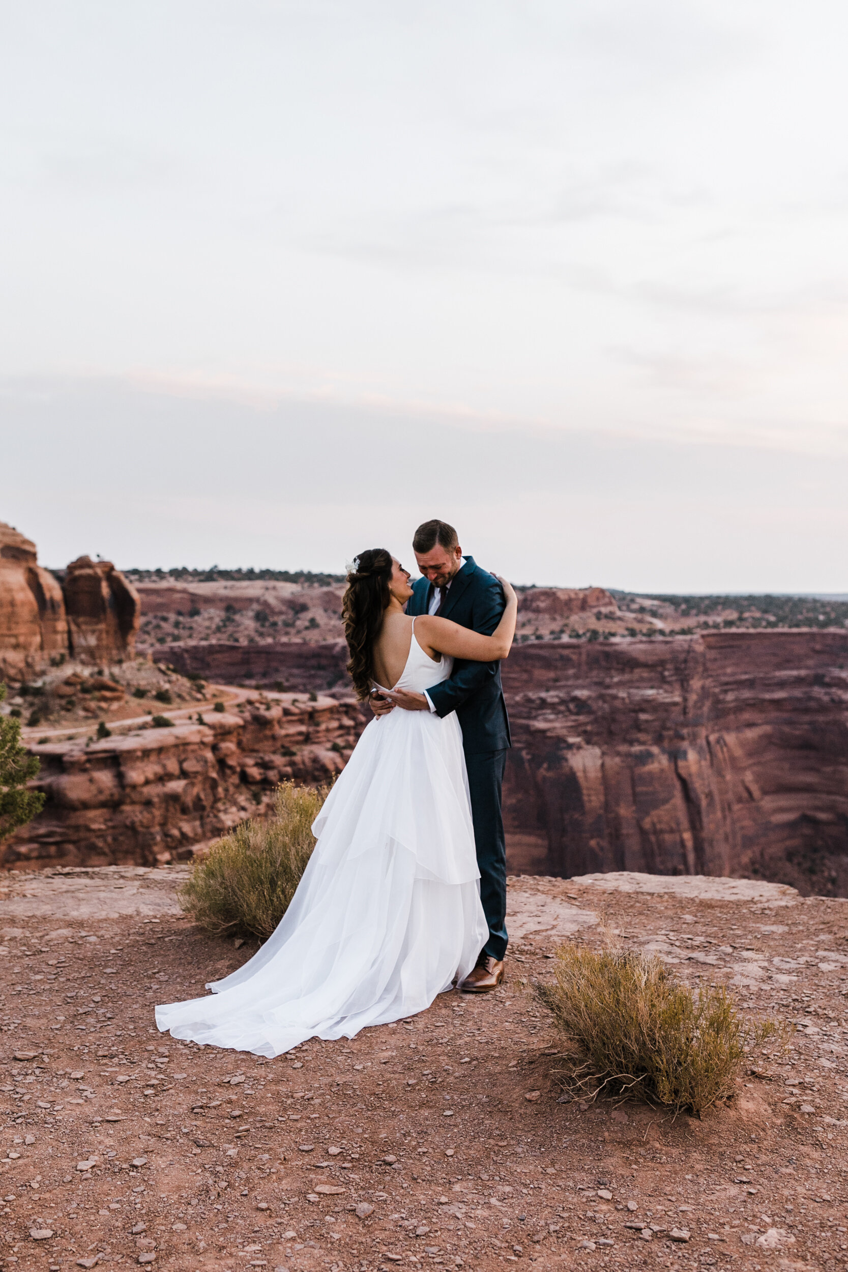 Sunrise wedding in the Moab desert with The Hearnes