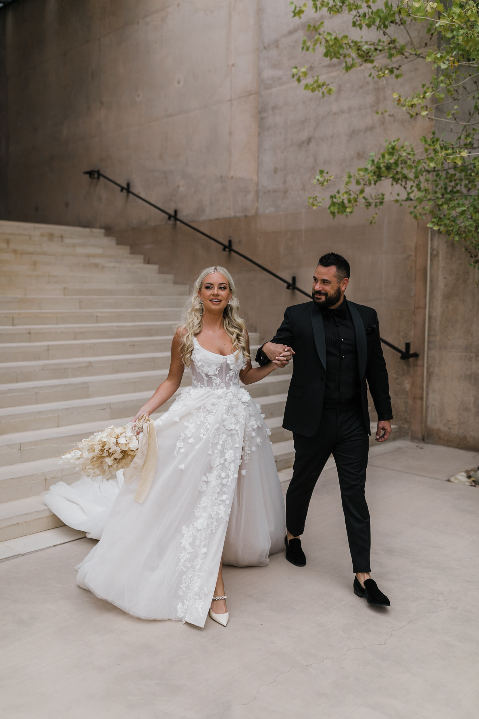 Slot Canyon hike in Utah at an Amangiri Elopement | The Hearnes Photography