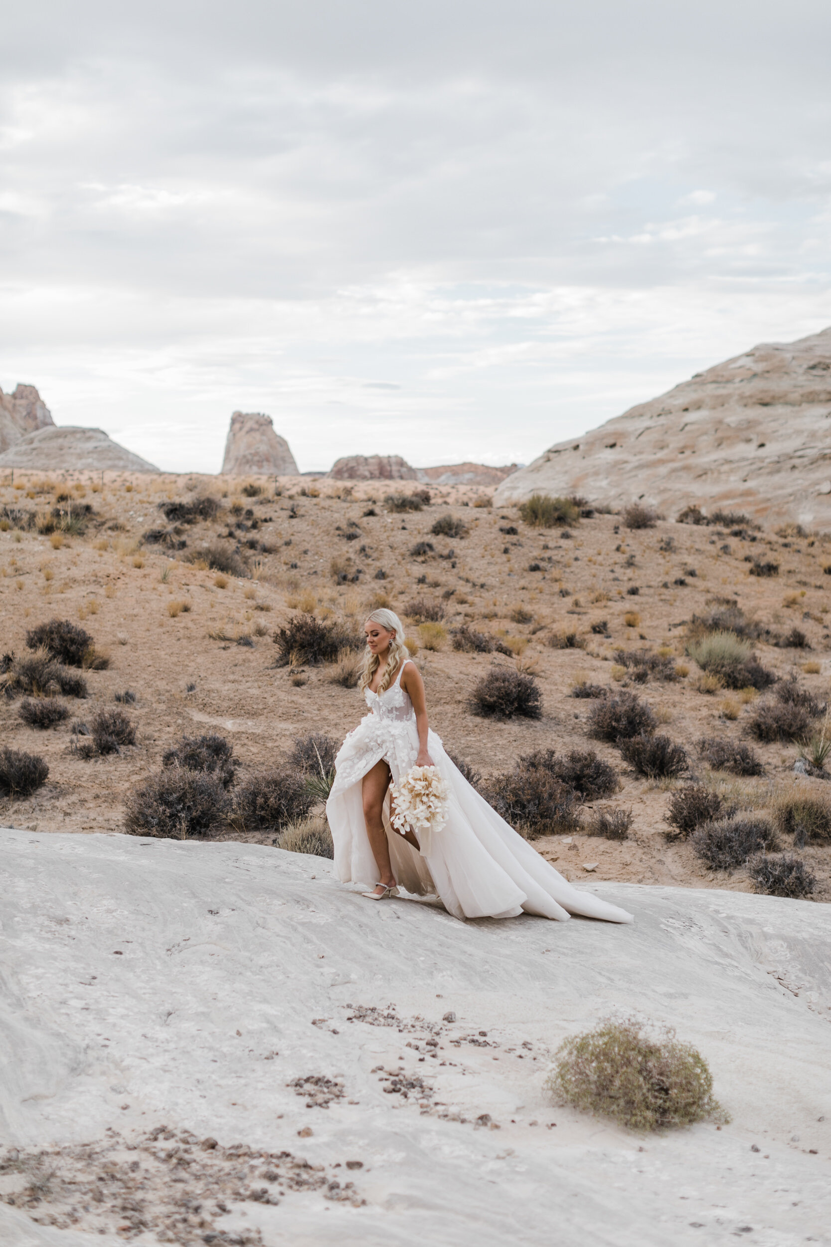 Intimate elopement ceremony at amangiri resort in utah | The Hearnes Photography