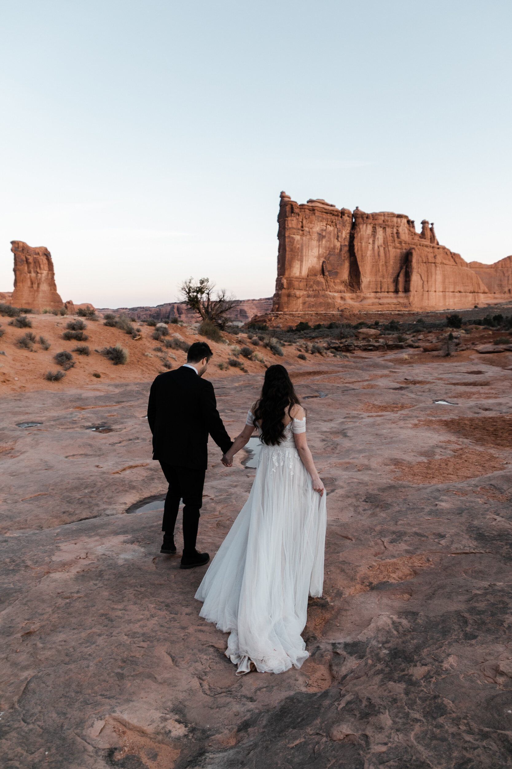 Moab Utah Elopement | Wedding in Arches National Park | The Hearnes Photography