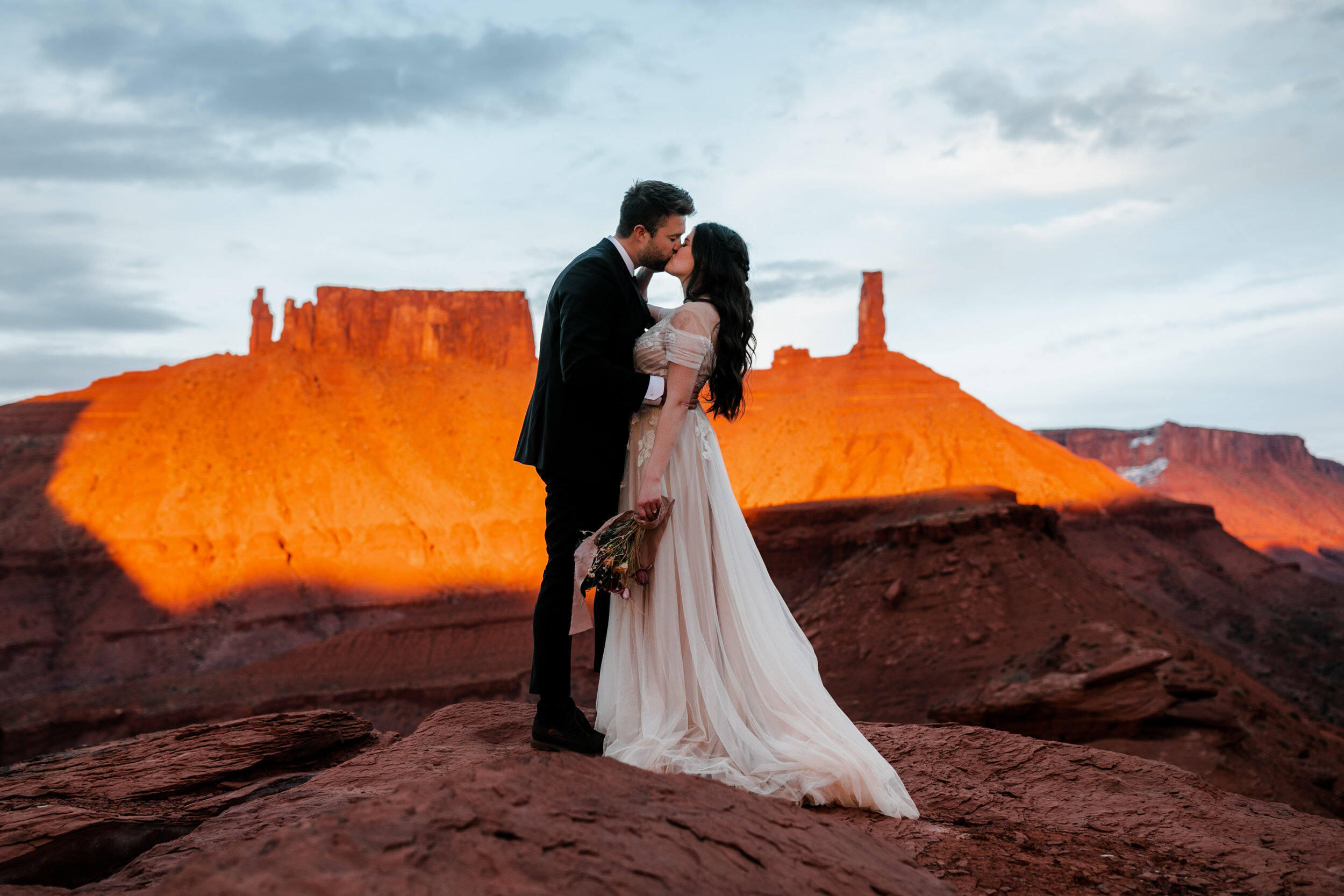 Moab Utah Elopement | Adventurous Small Wedding in Desert at Sunset | The Hearnes Photography