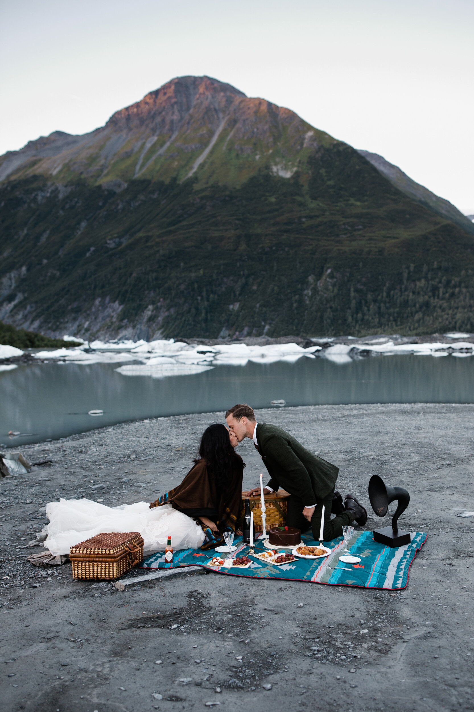 Picnic at a Glacier Lake in Alaska | Best of 2020, Our Favorite Wedding Photos of the Year | The Hearnes Adventure Wedding Photography
