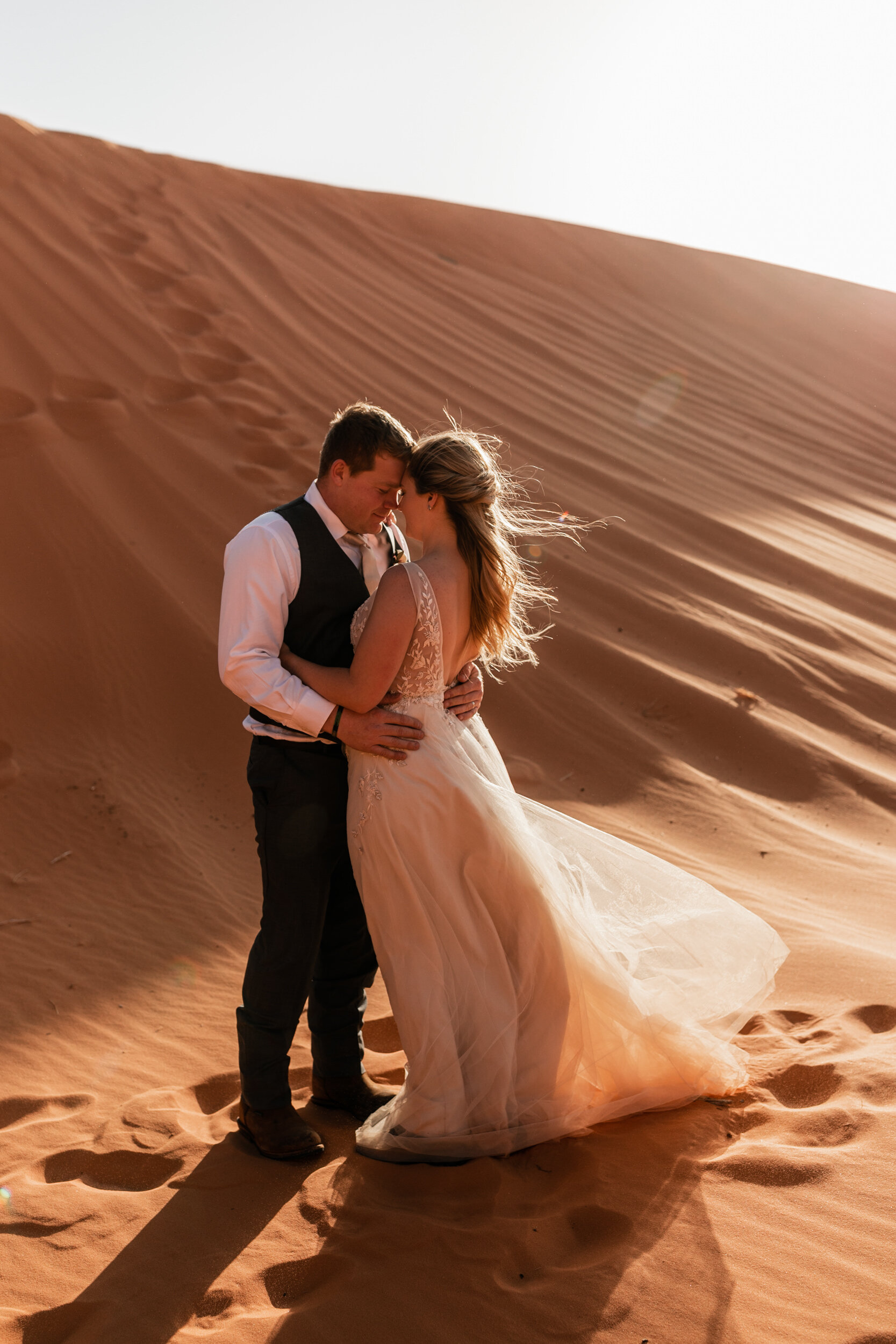 Intimate Utah Elopement | Adventurous Wedding in Sand Dunes | The Hearnes Photography