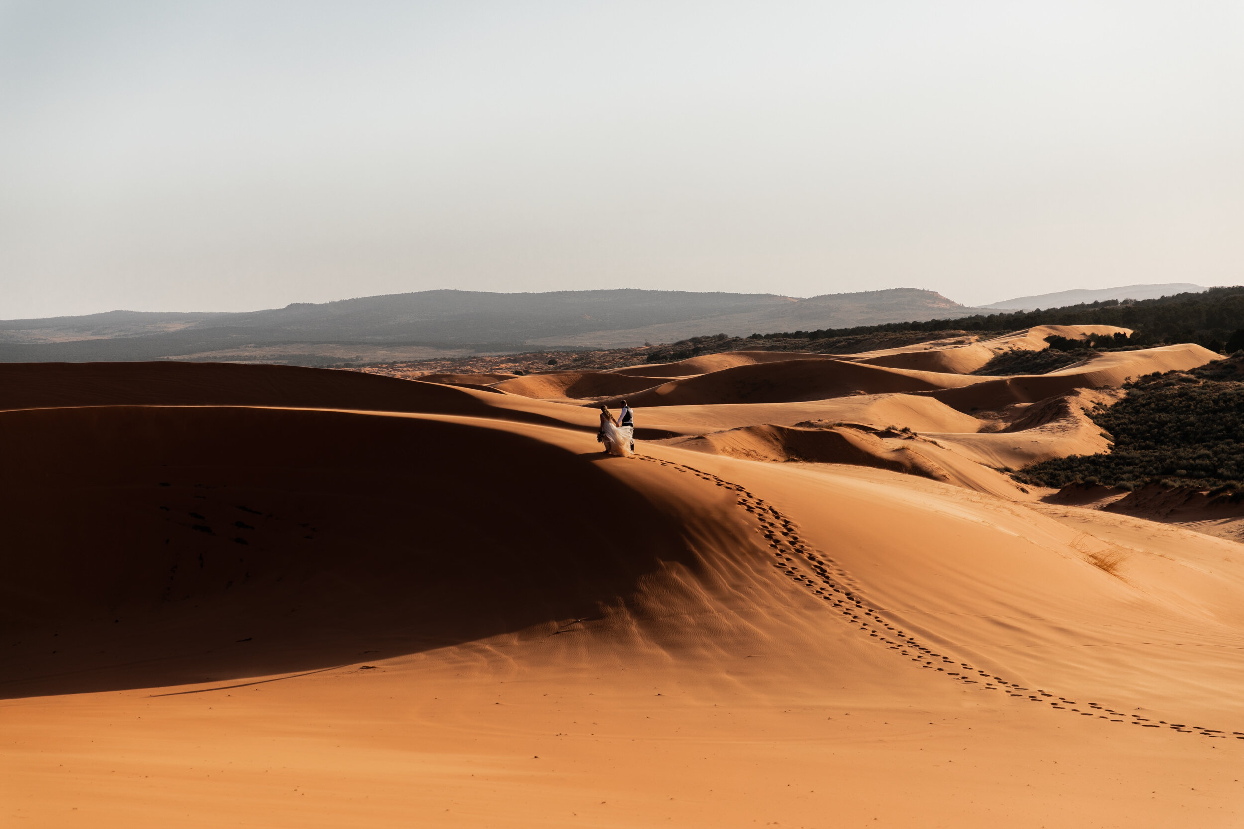 Sand Dunes Utah Elopement | Adventure Wedding Inspiration | The Hearnes Photography