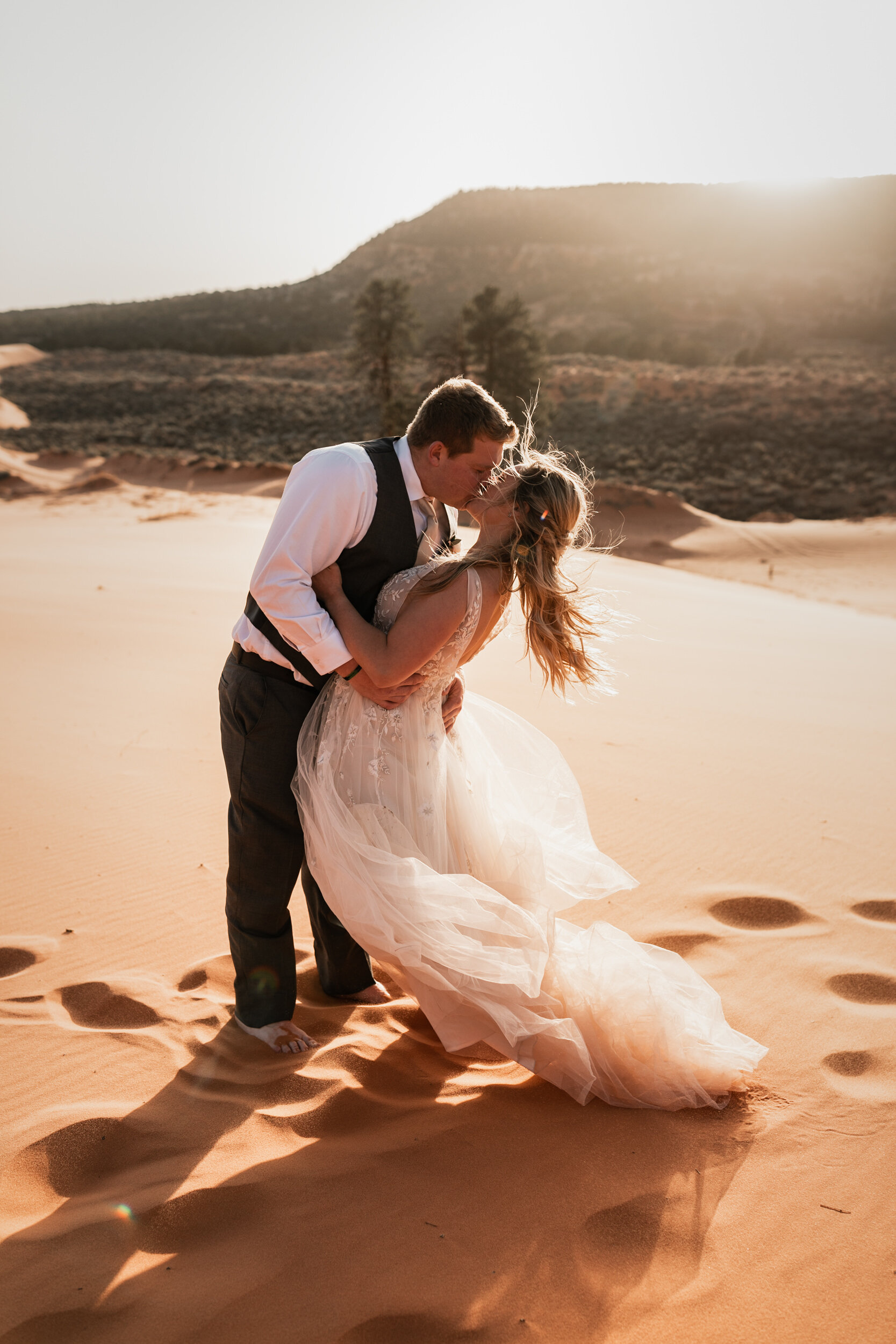 Sand Dunes Utah Elopement | Adventure Wedding Inspiration | The Hearnes Photography