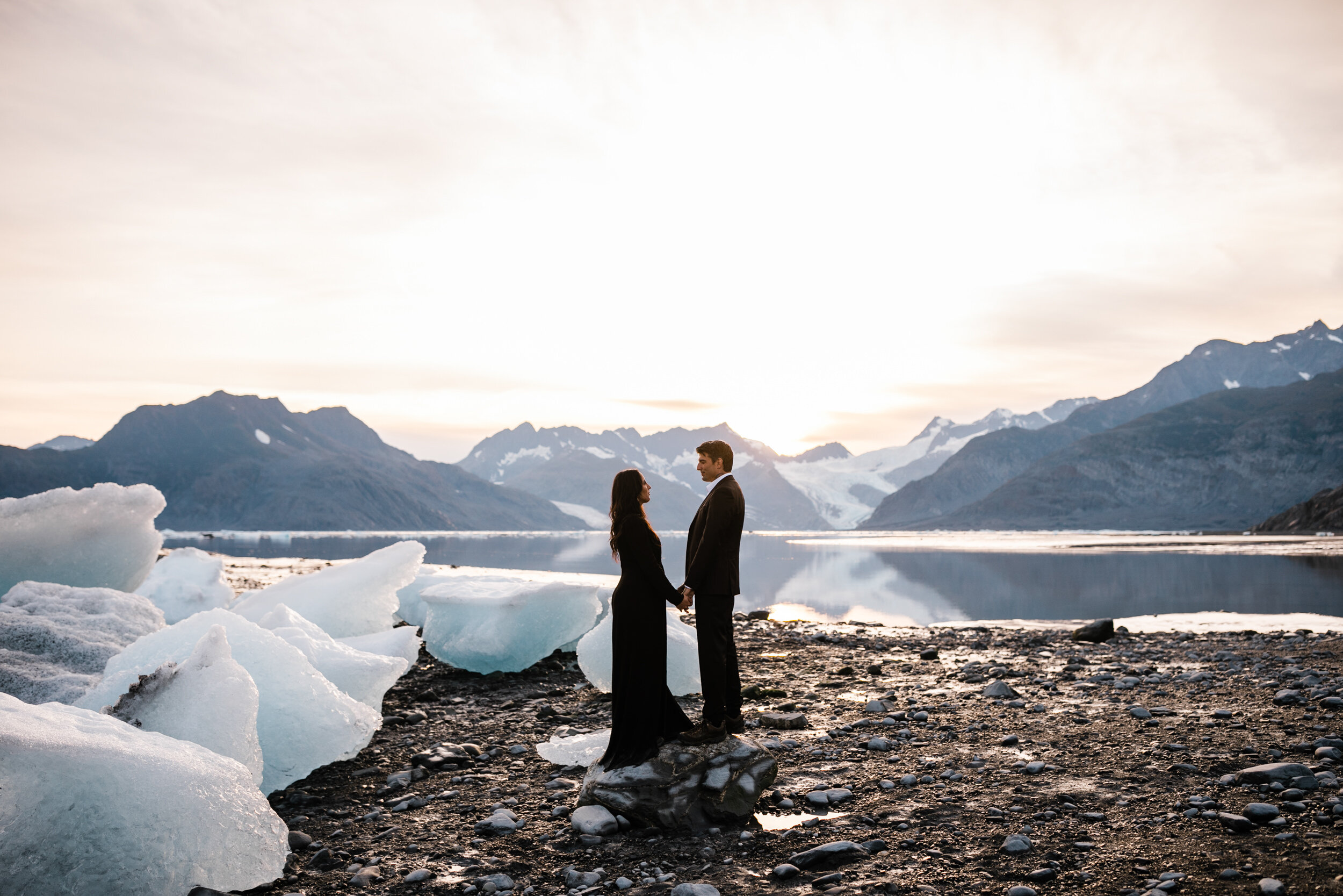 Alaska Engagement | Iceberg Beach with Glaciers | The Hearnes Photography