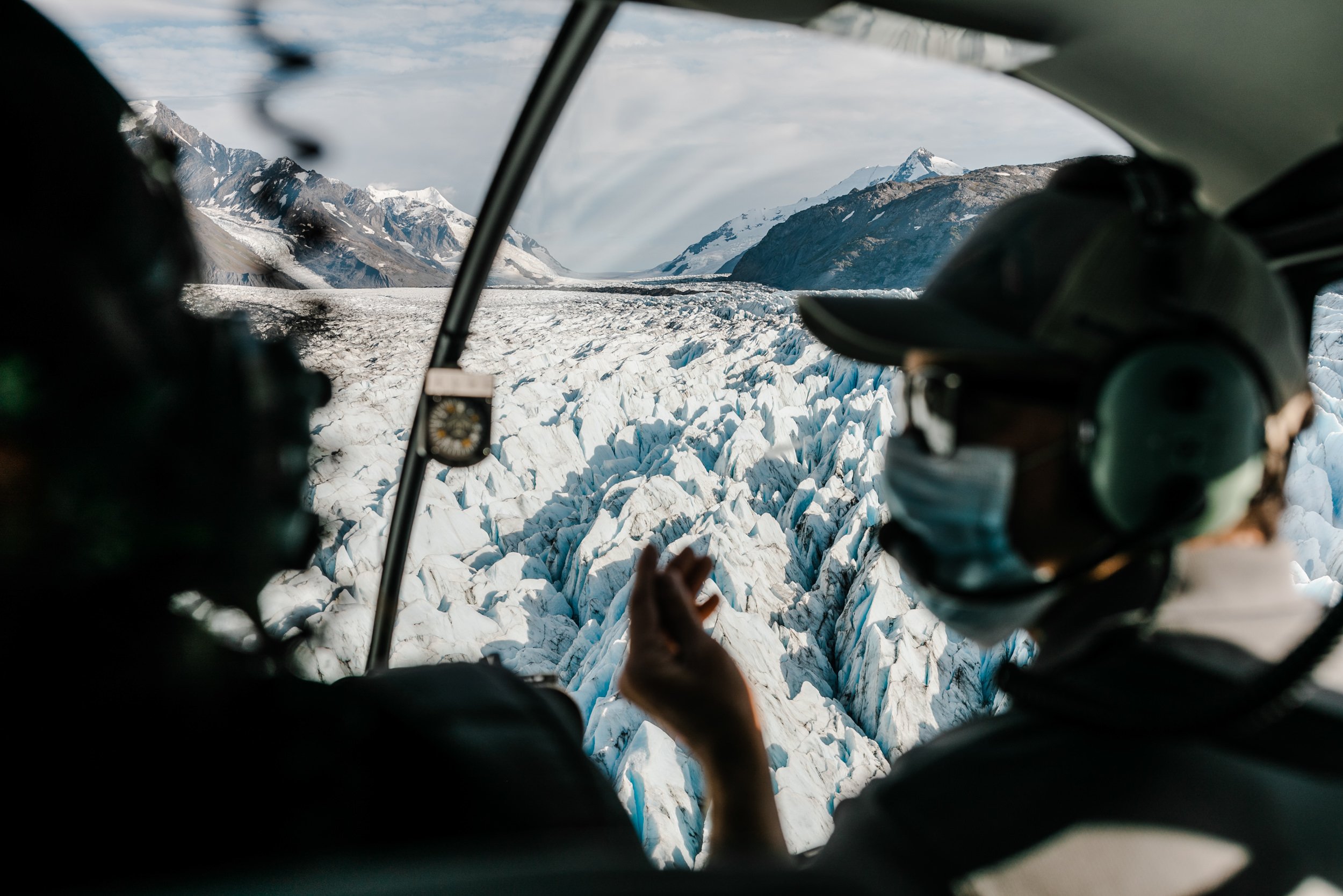 Helicopter Adventure Wedding in the Mountains in Alaska | The Hearnes Elopement Photography