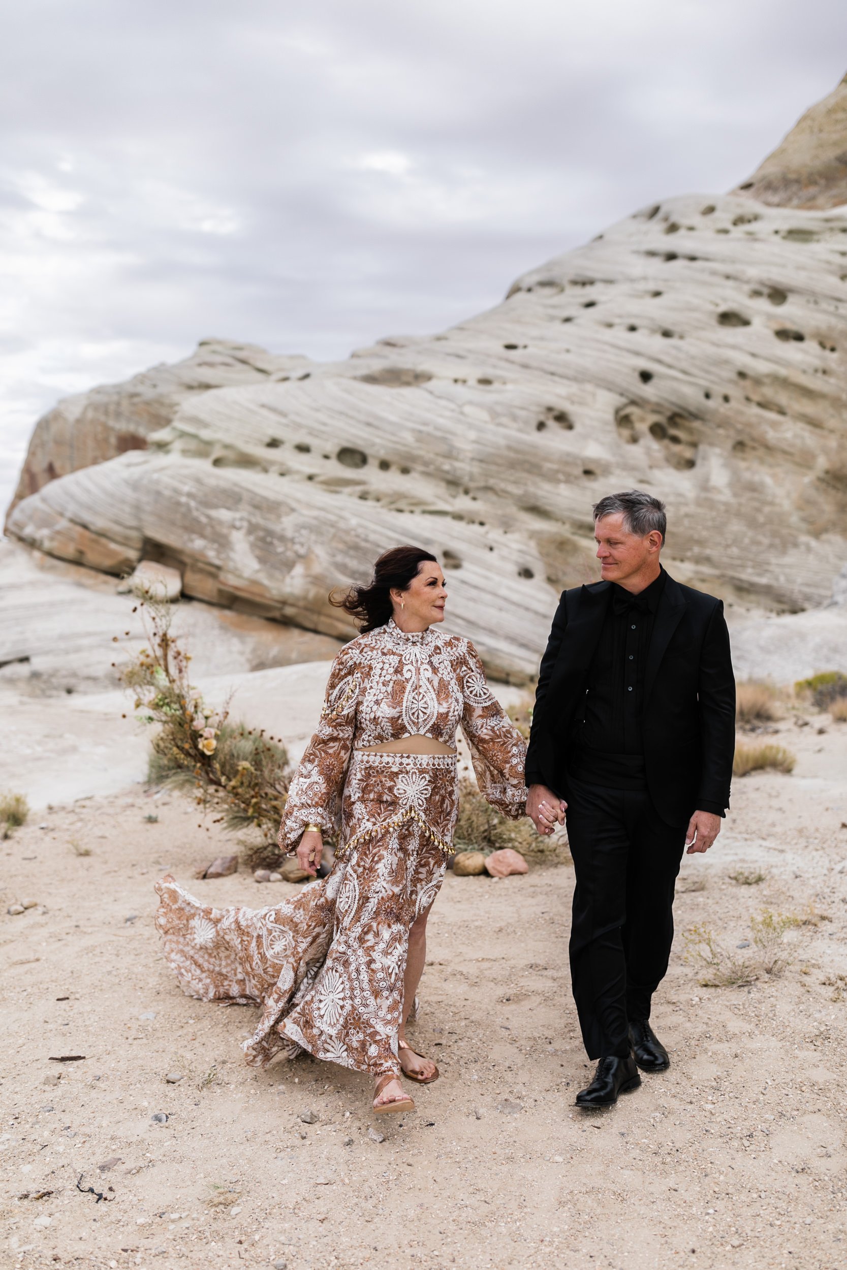 Remote Desert Wedding Ceremony at Amangiri Luxury Elopement Resort | The Hearnes Adventure Photography