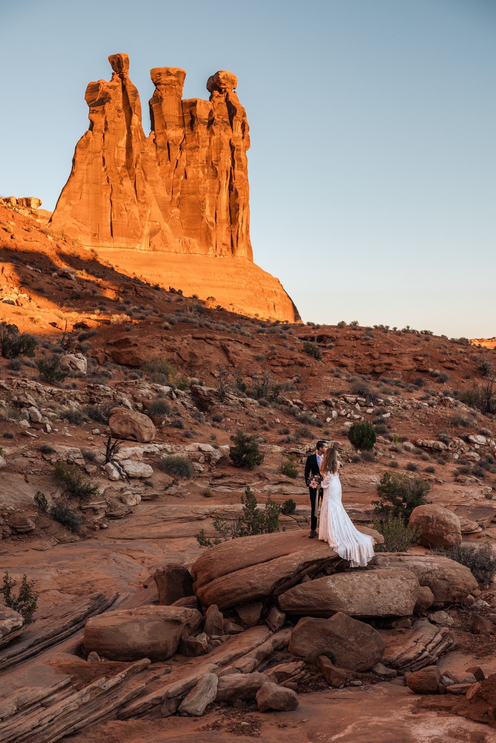 Hearnes-Elopement-Photography-Moab-Wedding-3.jpg