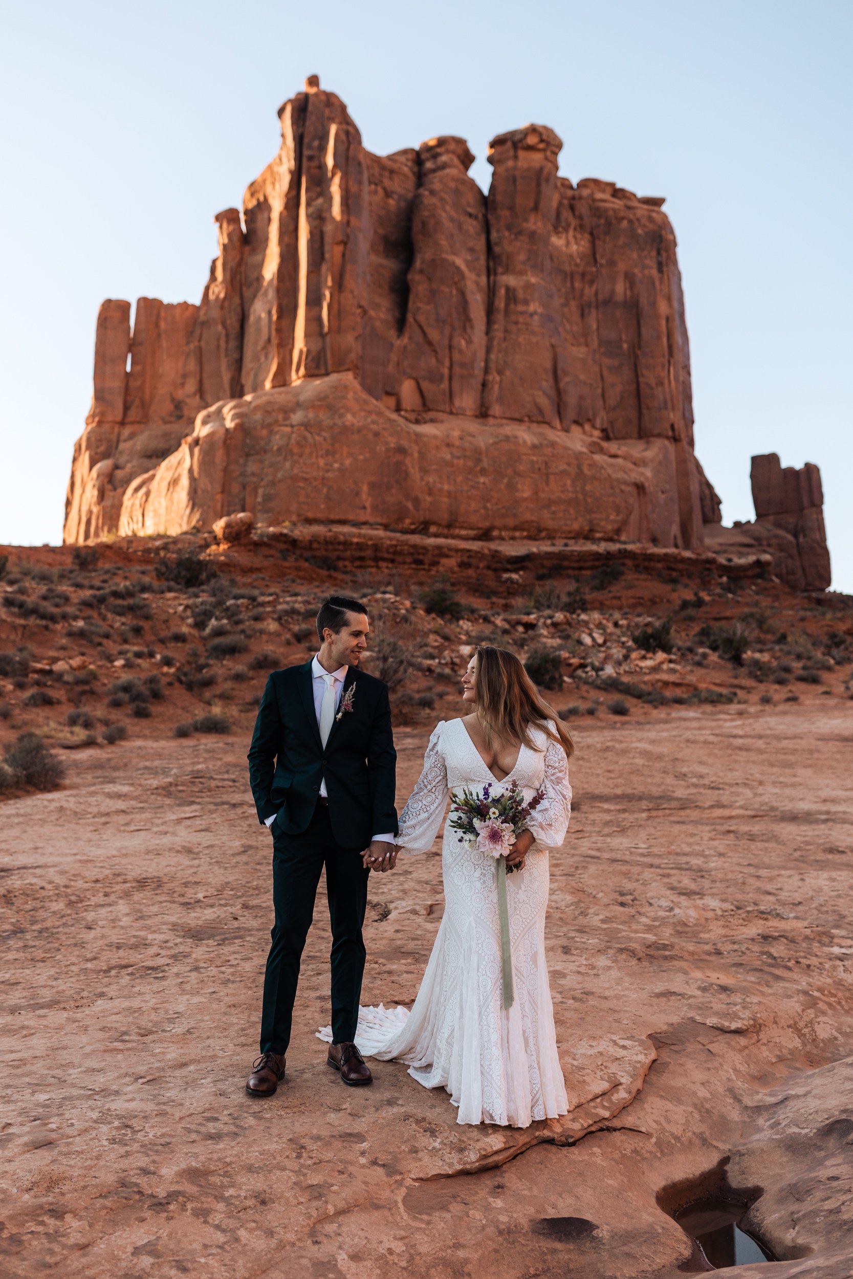 Hearnes-Elopement-Photography-Moab-Wedding-4.jpg