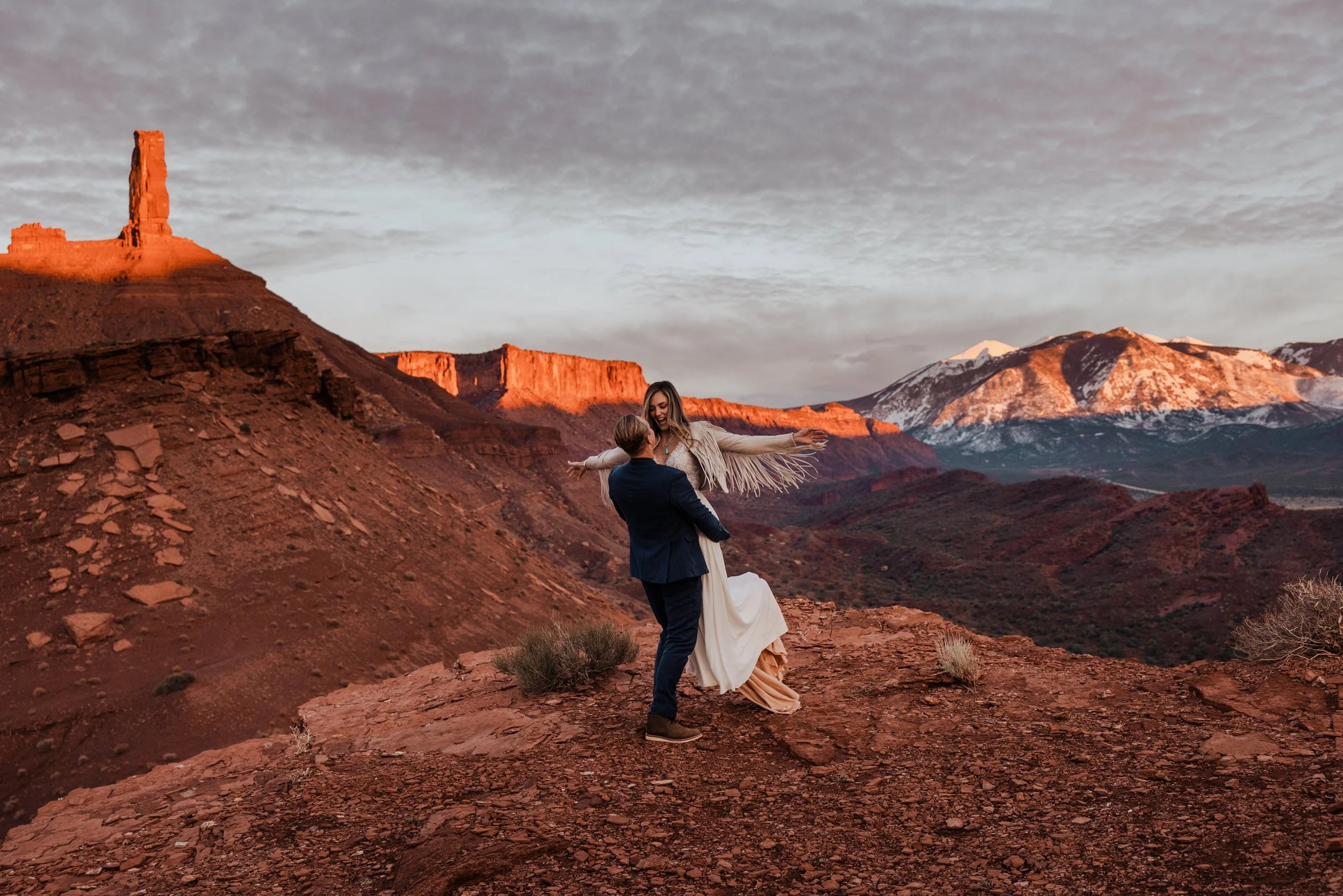Lauren &amp; Levi in Moab | Sneak Peek