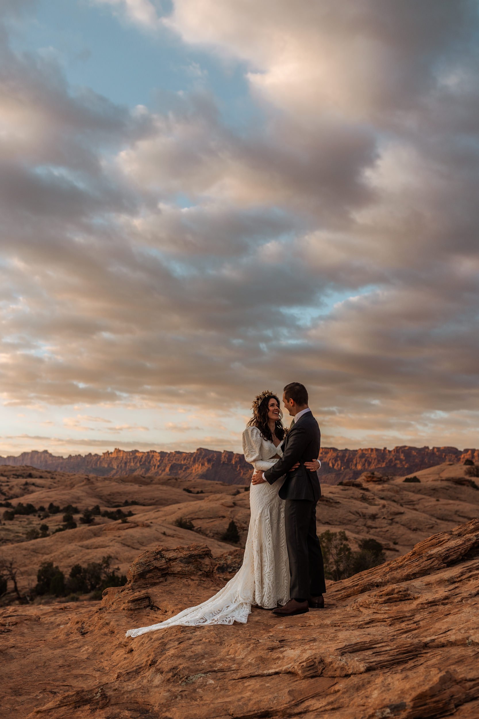 Moab Elopement in Canyonlands National Park | The Hearnes Adventure Wedding Photography