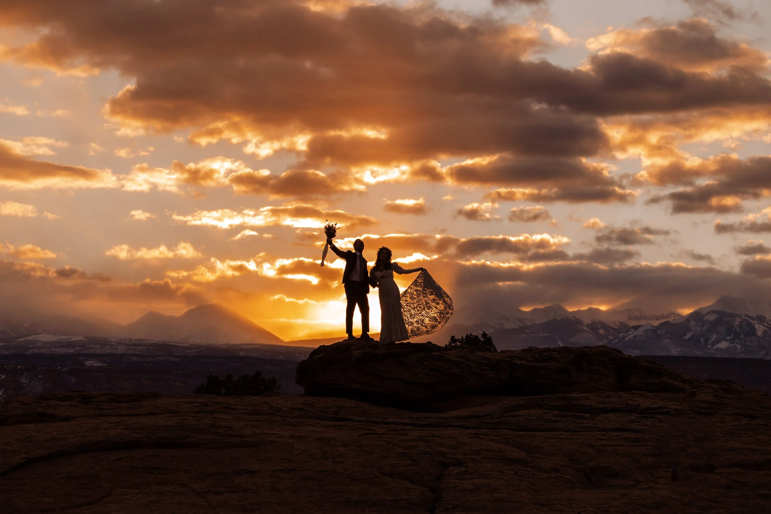 Claire &amp; Yannick in Moab | Sneak Peek