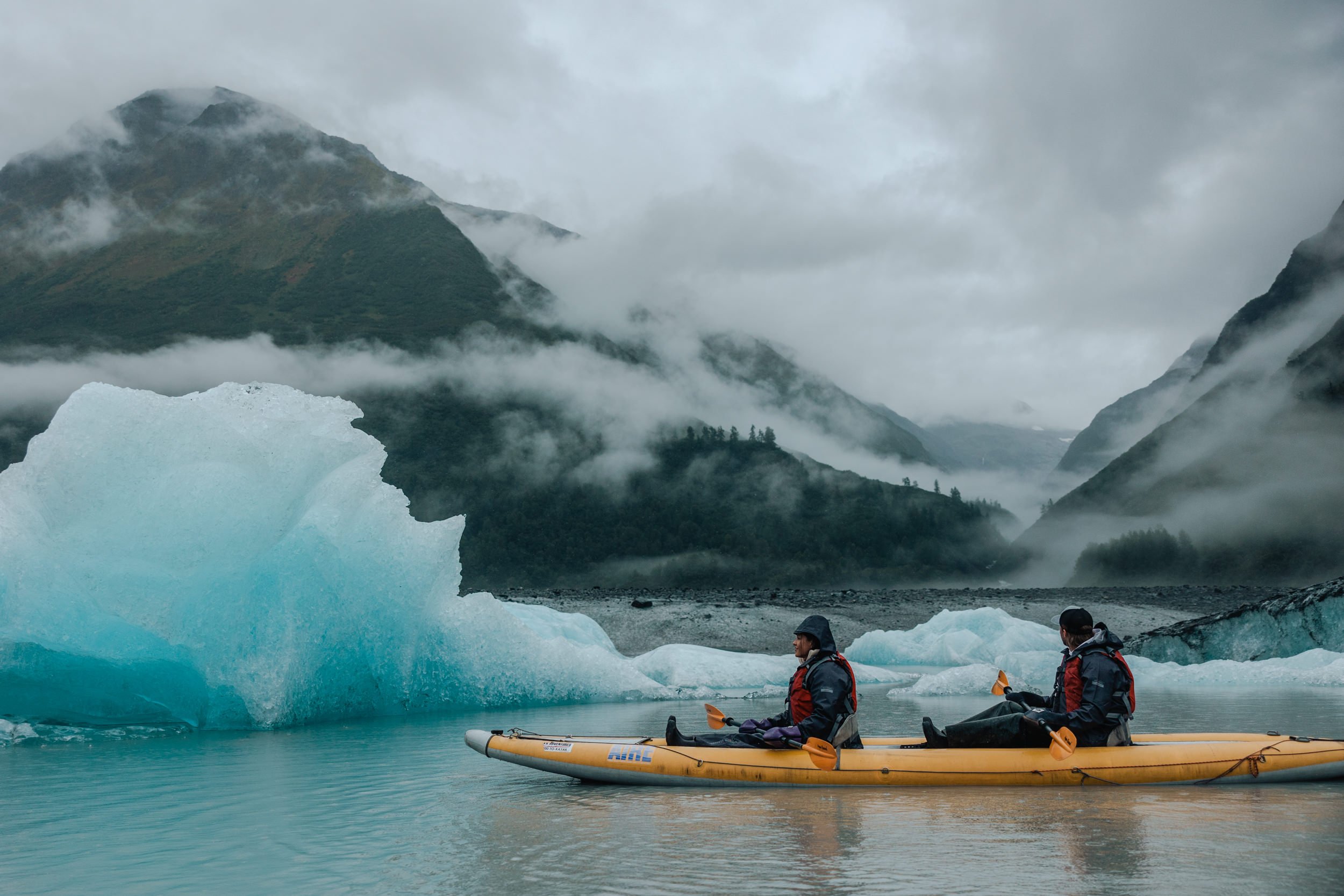 Kayaking with Icebergs Elopement Wedding in Alaska | The Hearnes Adventure Photography