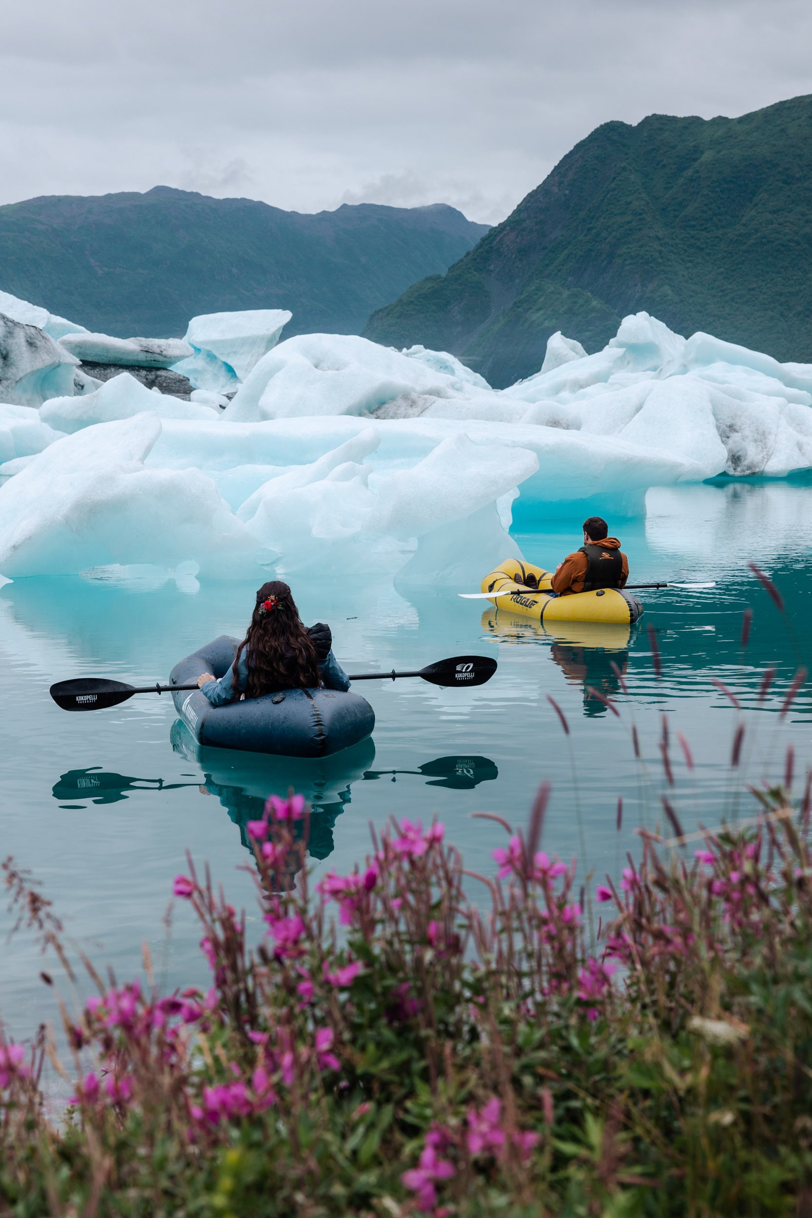 Alaska Kayaking with Icebergs Packrafting Elopement with in Kenai Fjords National Park | The Hearnes Adventure Photography