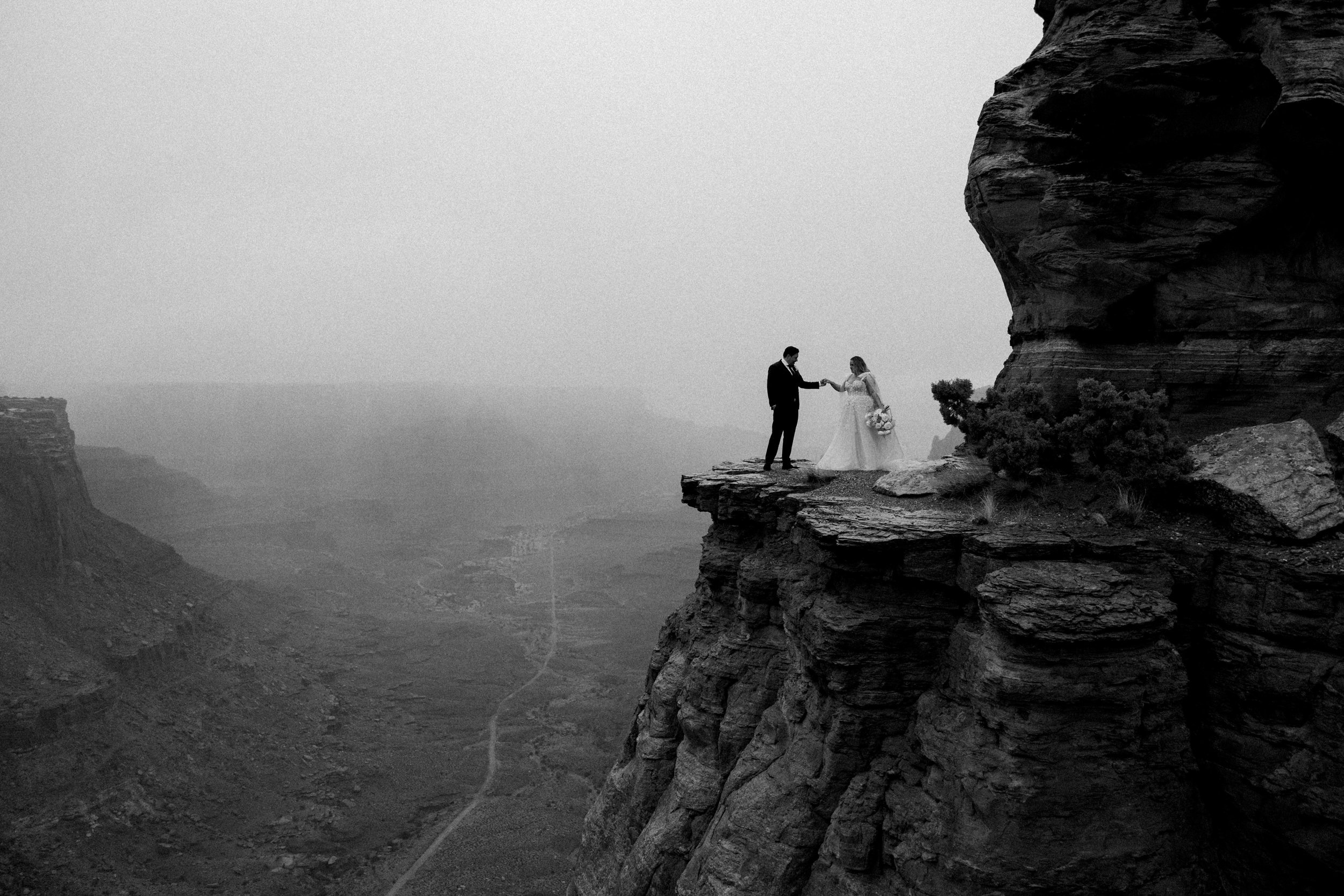 Moab, Utah Desert Elopement | The Hearnes Adventure Wedding Photography