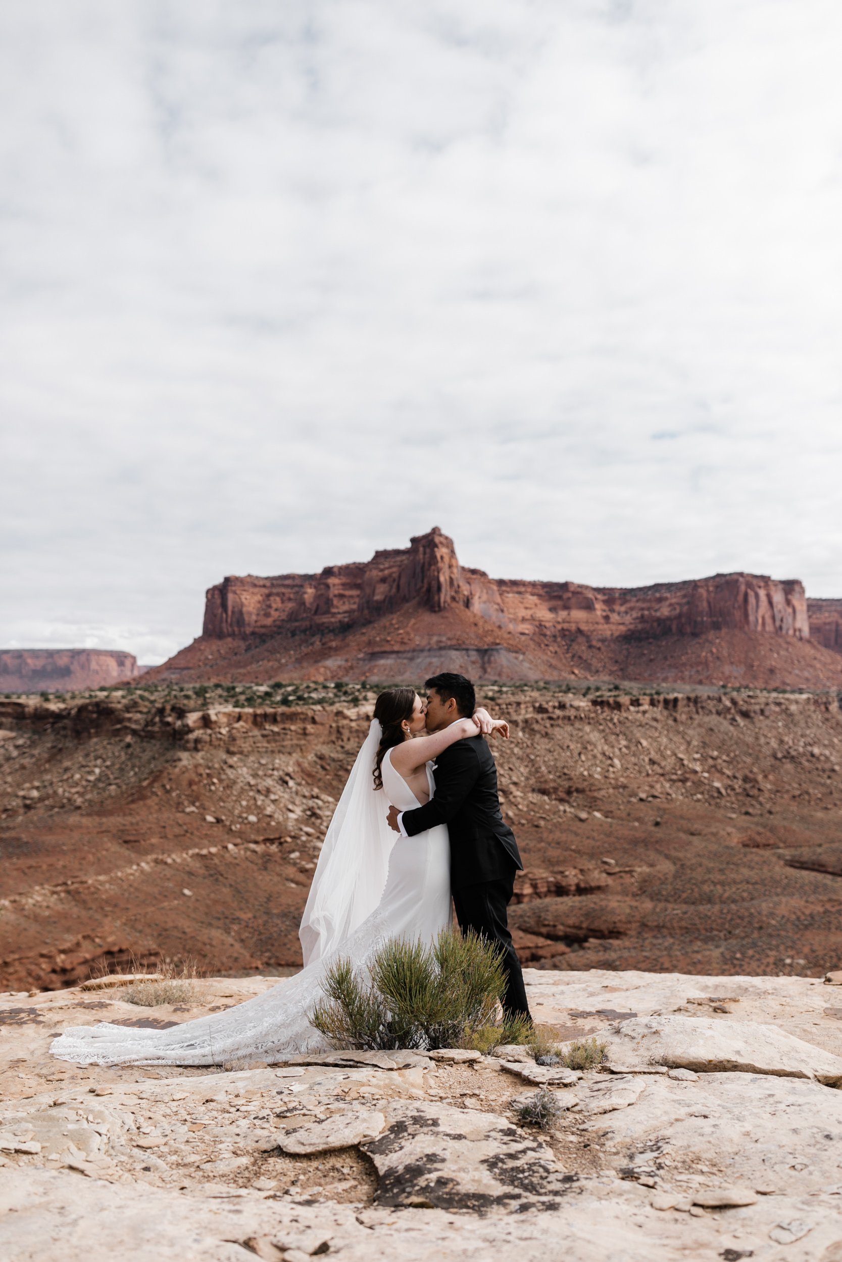 Backcountry Airplane Flight Tour Wedding in Moab, Utah | The Hearnes Adventure Photography